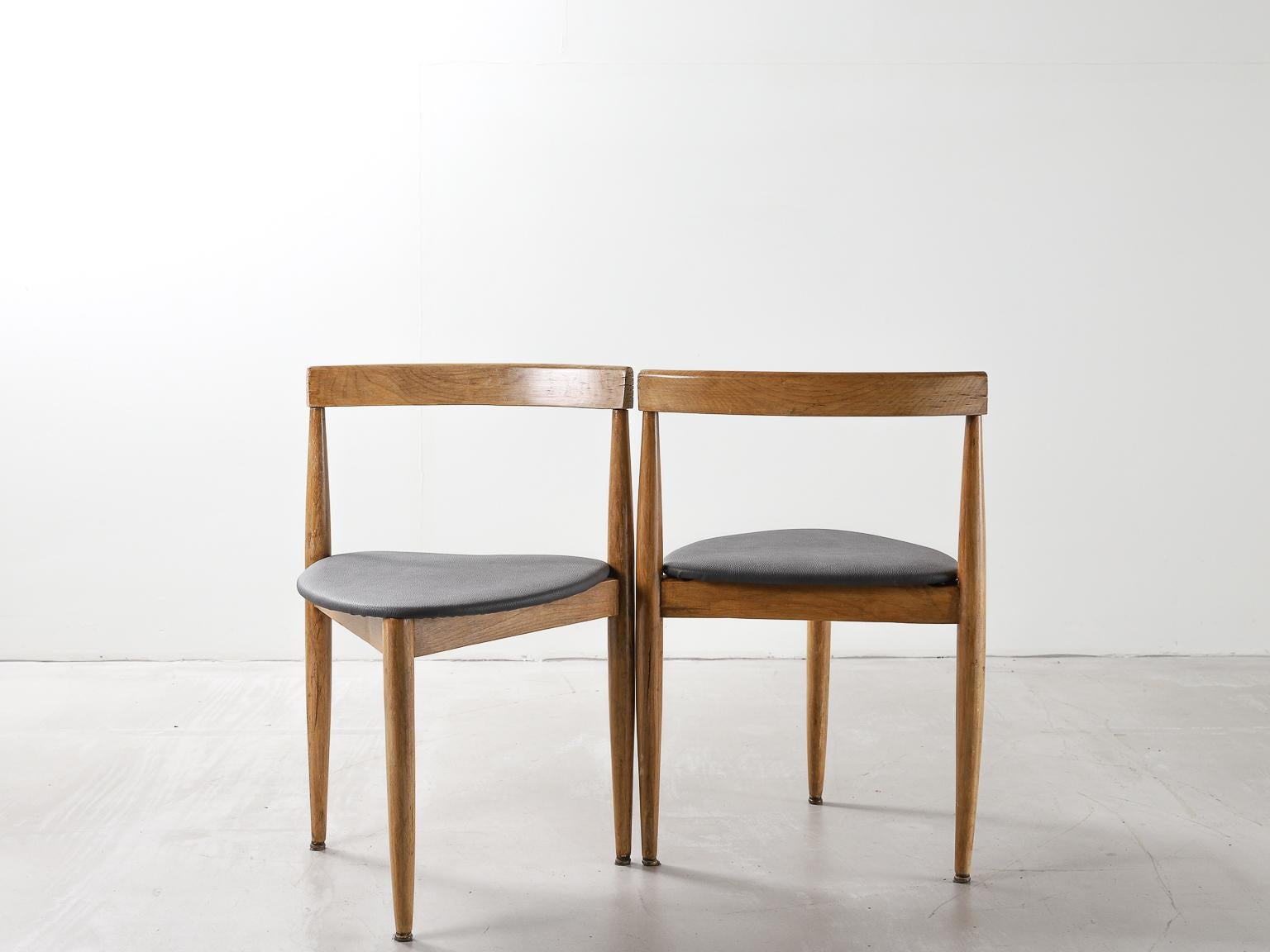 Mid-Century Modern Lot de 4 chaises d'appoint ou de salle à manger Hans Olsen for Frem Røjle en bois et cuir en vente