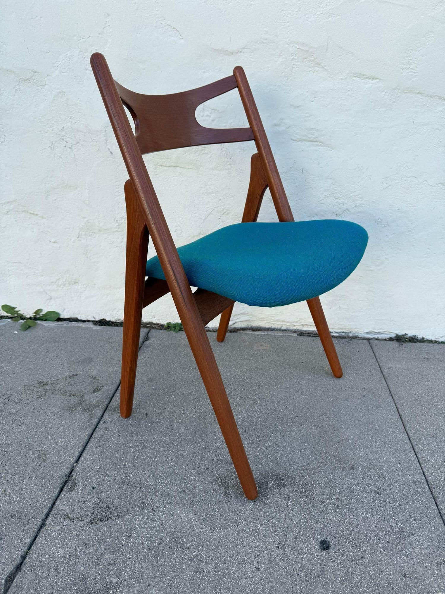 Set of 4 Hans Wegner CH-29 