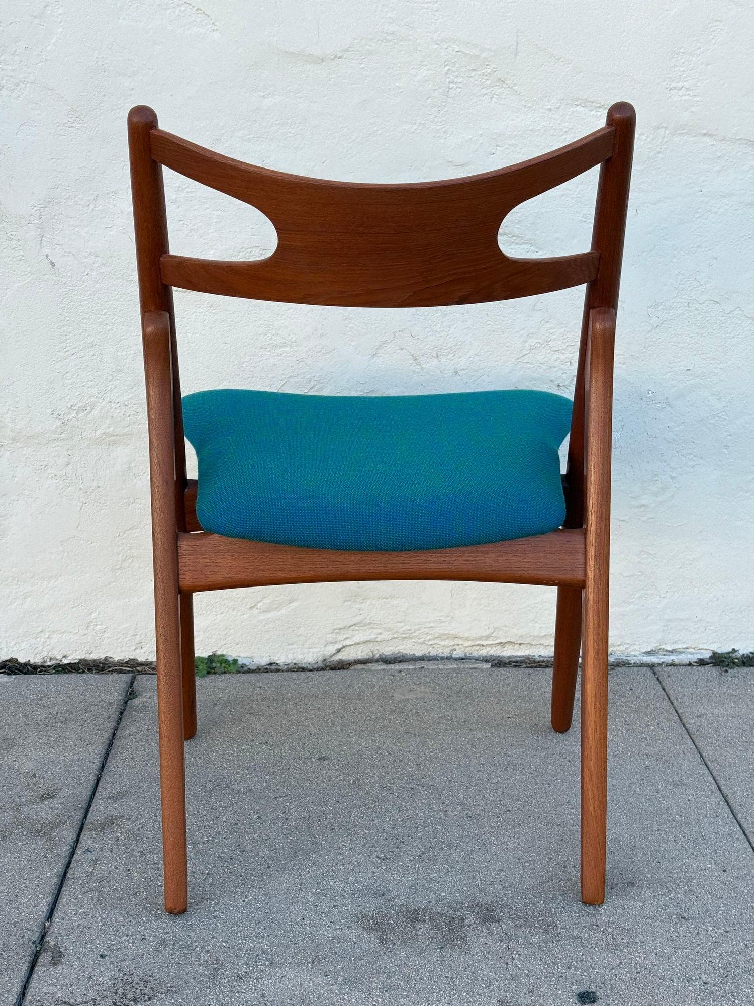 Danish Set of 4 Hans Wegner CH-29 