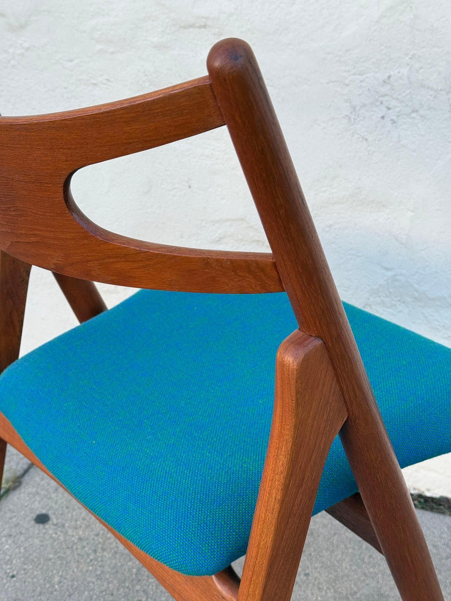 Set of 4 Hans Wegner CH-29 