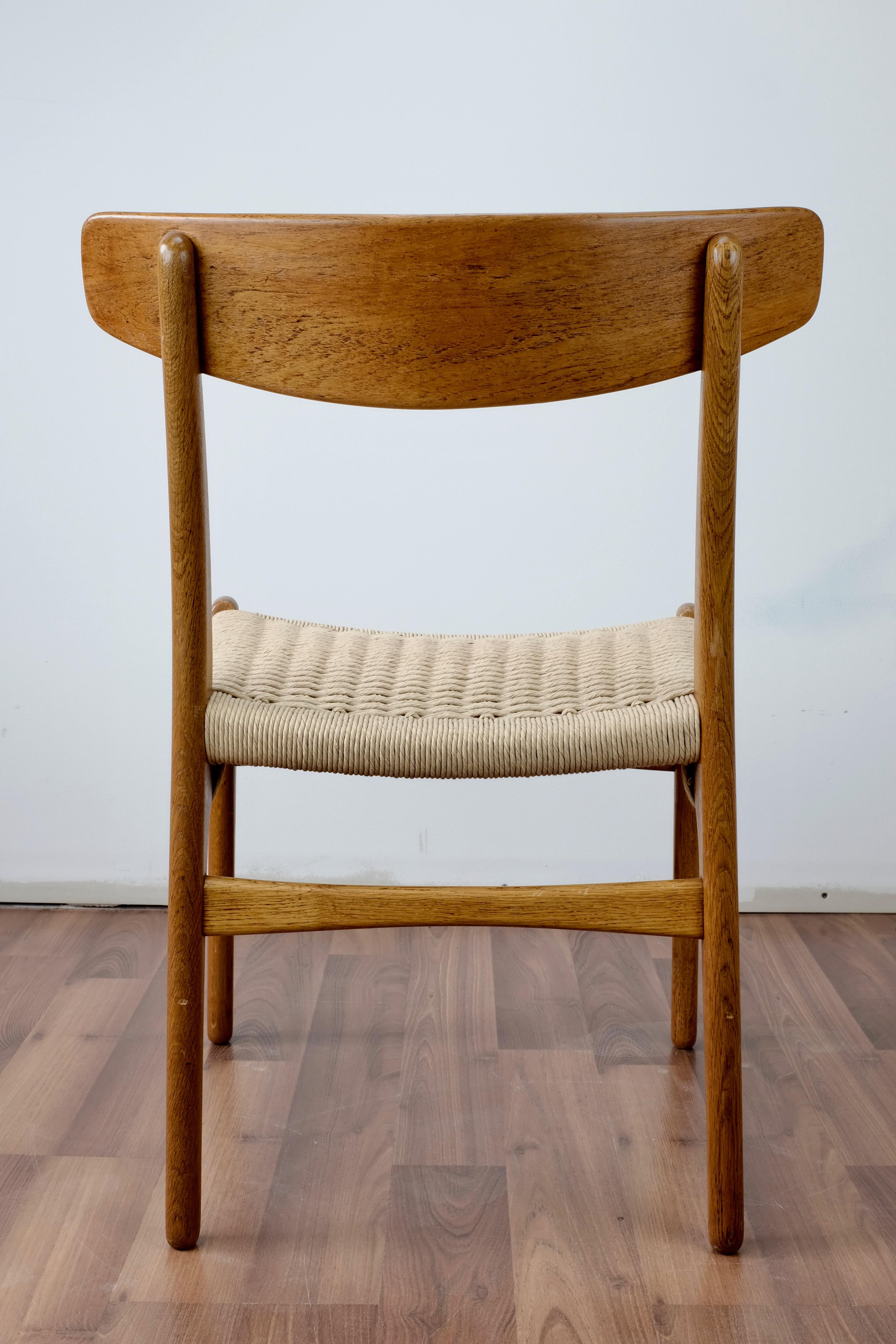 Set of 4 Hans Wegner CH23 Dining Chairs in Teak and Oak In Excellent Condition For Sale In Ottawa, ON