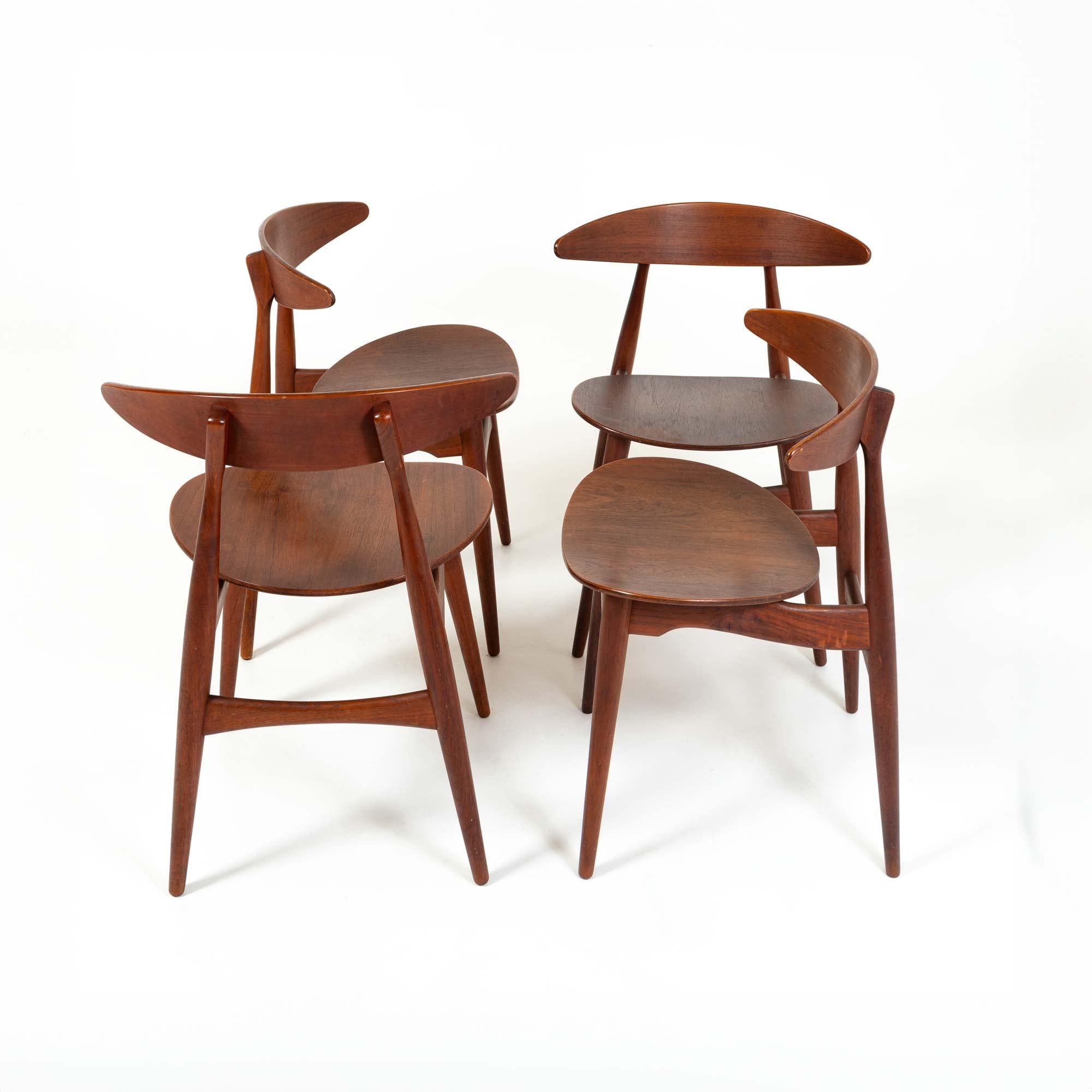 Mid-20th Century Set of 4 Hans Wegner for Carl Hansen & Son CH-33 Chairs in Teak For Sale