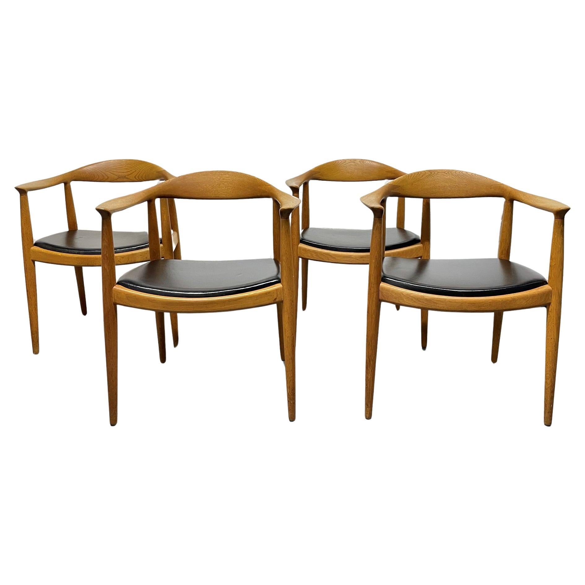 Set of 4 Hans Wegner Round Chairs for Johannes Hansen For Sale