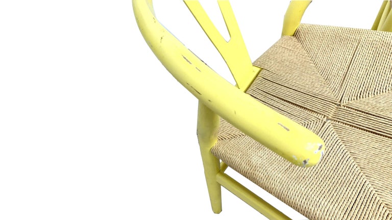 Set of 4 Hans Wegner Wishbone Chairs Painted Yellow In Good Condition For Sale In Wichita, KS