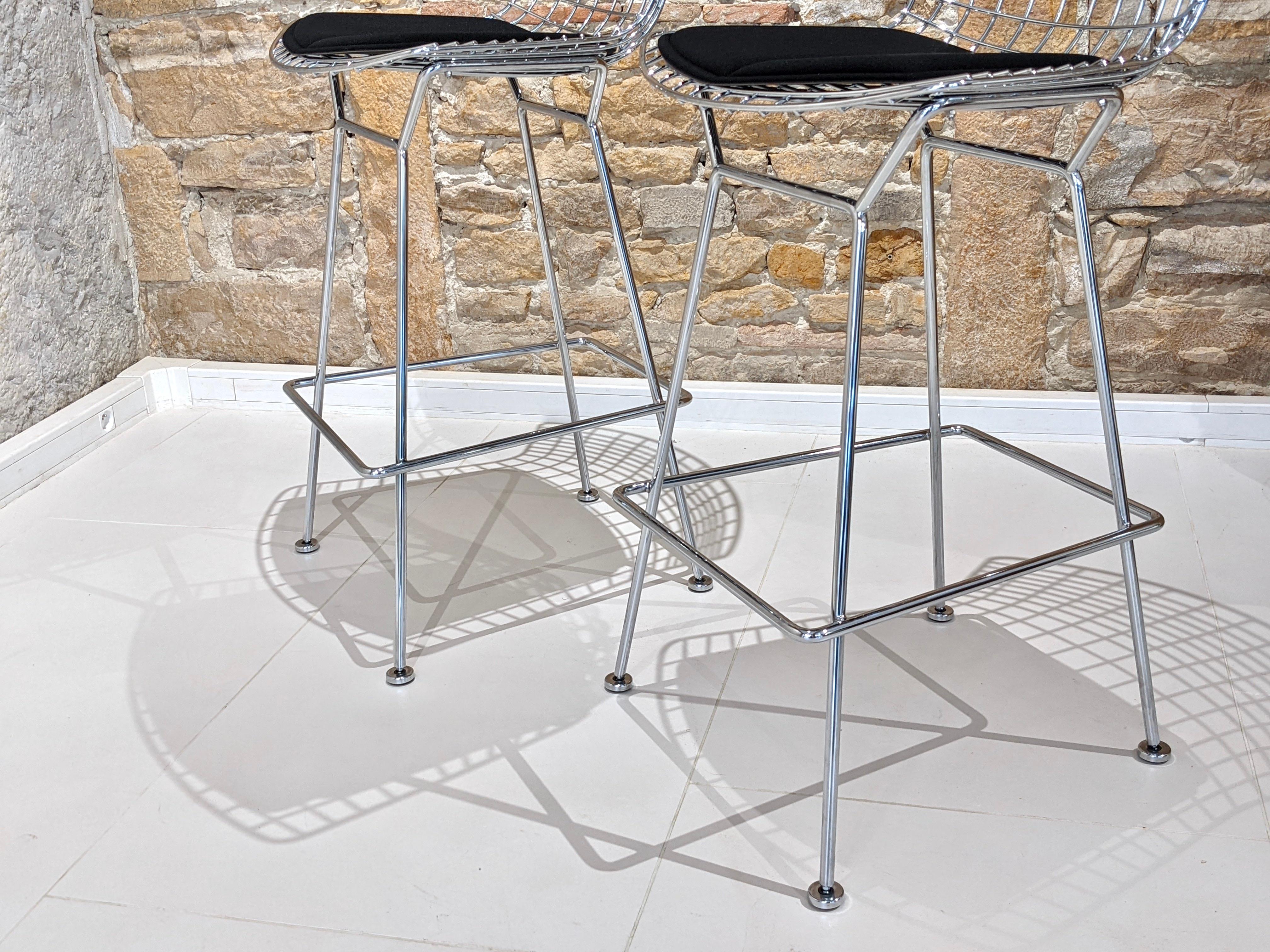 Set of 4 Harry Bertoia Bar Stools for Knoll 3