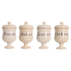 Ensemble de 4 pots en céramique de pharmacie herboriste, Italie 1890.