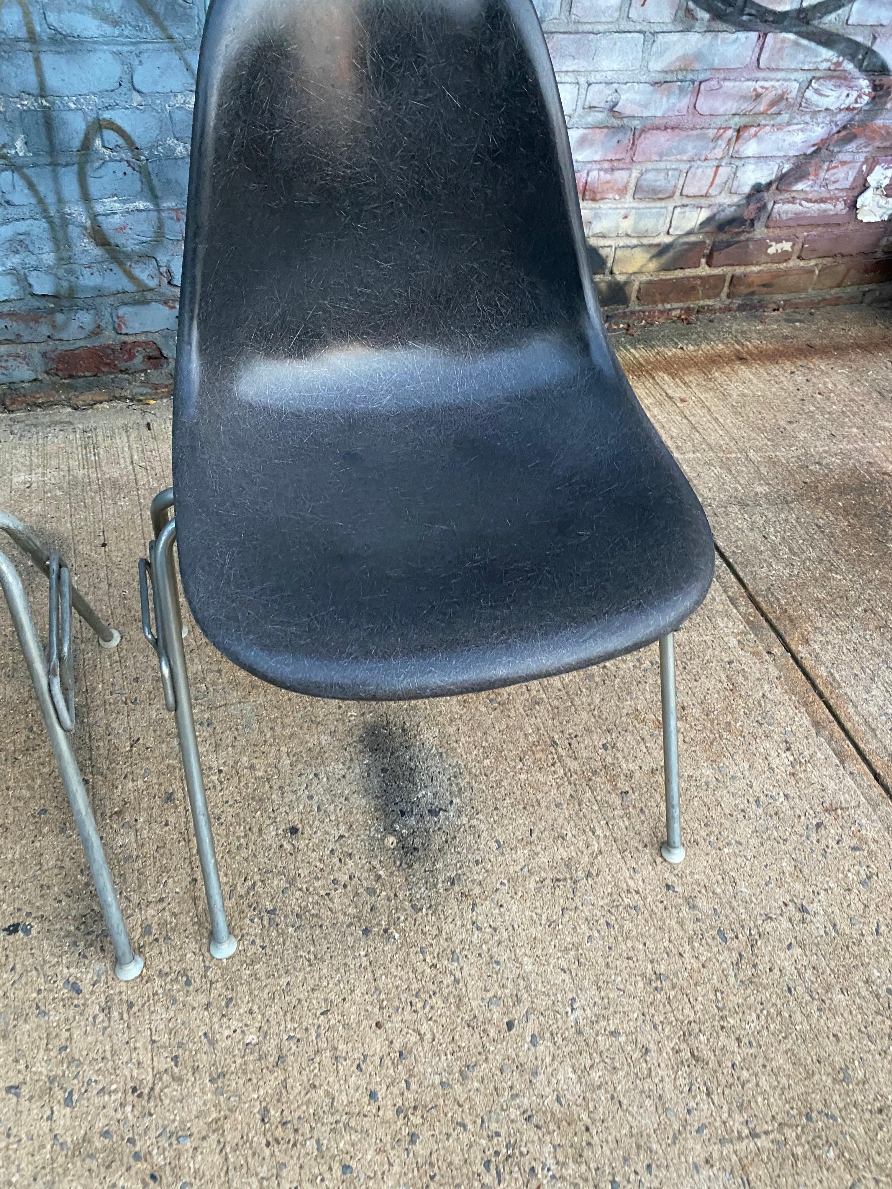 Set of 4 Herman Miller Eames Elephant Grey Stacking chairs 3