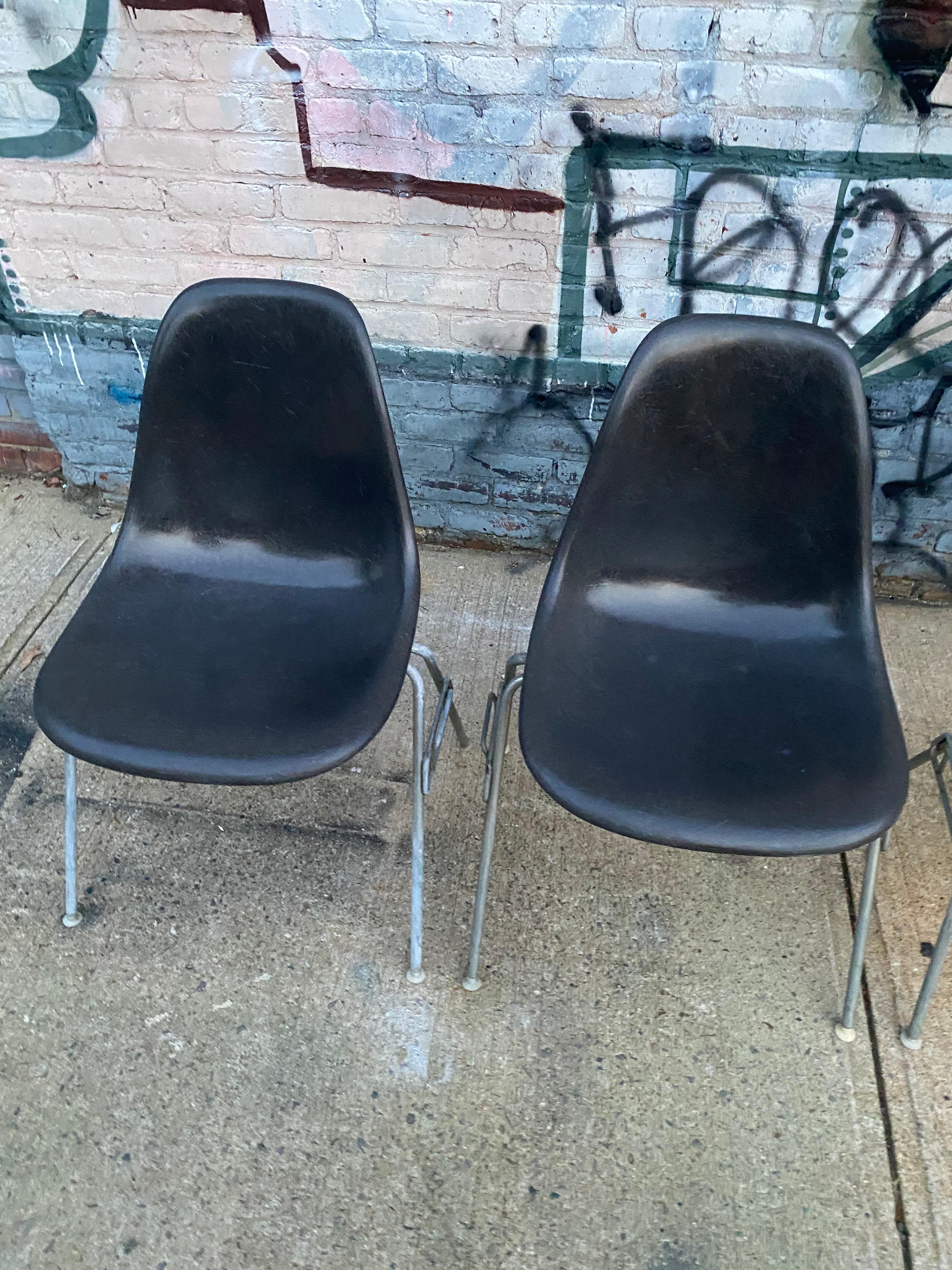 Fiberglass Set of 4 Herman Miller Eames Elephant Grey Stacking chairs