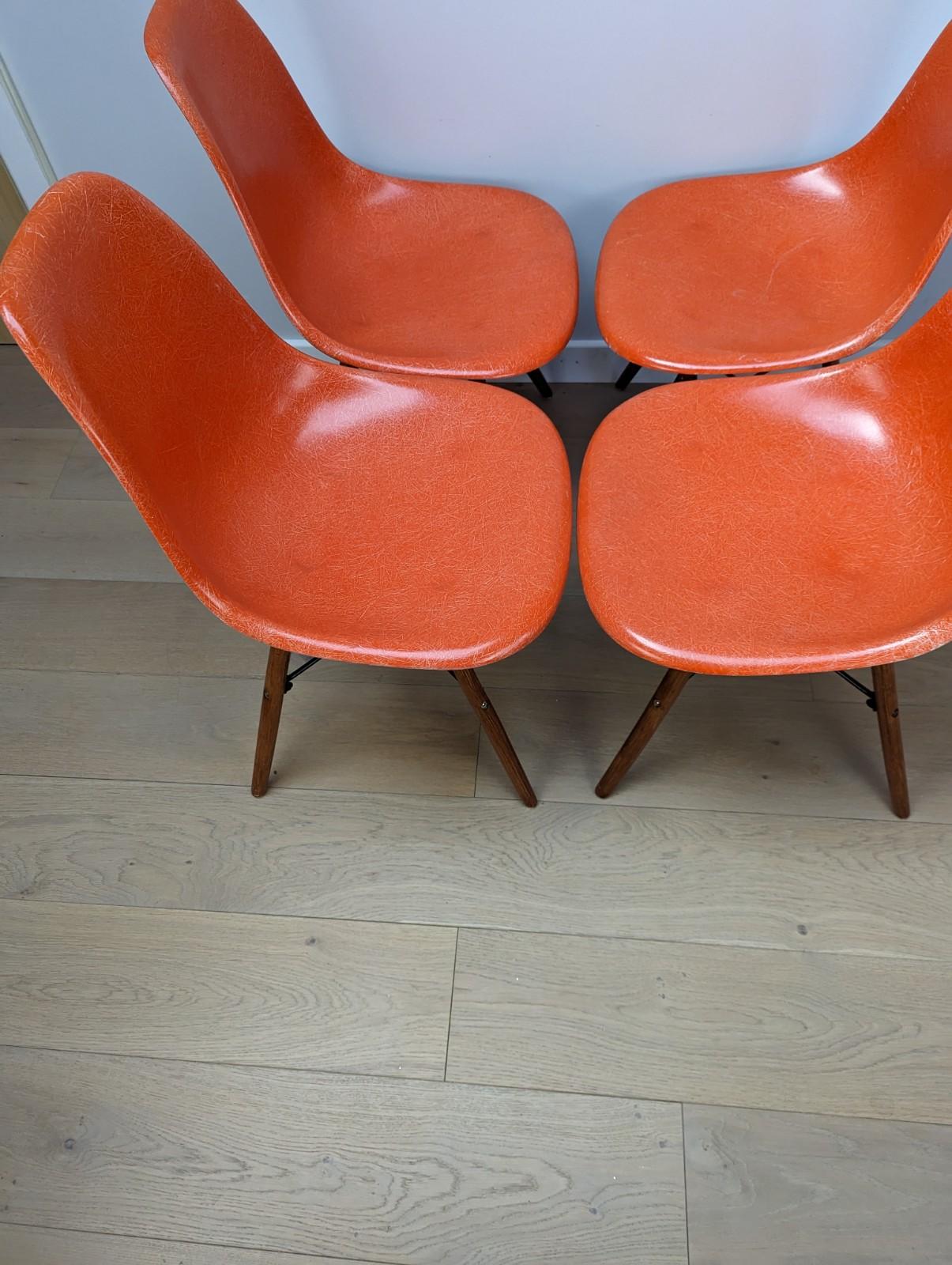 Set of 4 Herman Miller Fiberglass Eames DSW Chairs - Orange 8