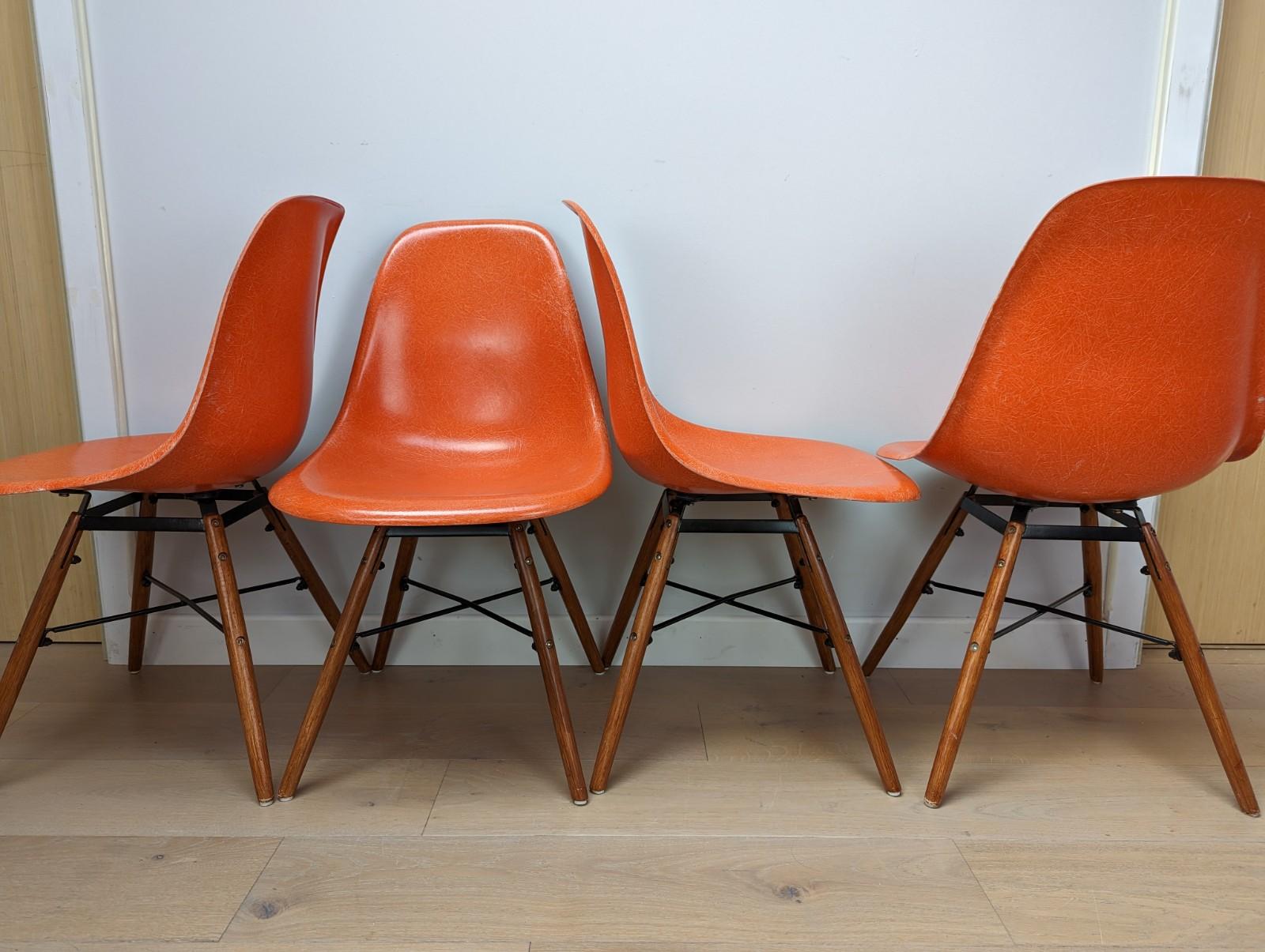 Pressed Set of 4 Herman Miller Fiberglass Eames DSW Chairs - Orange