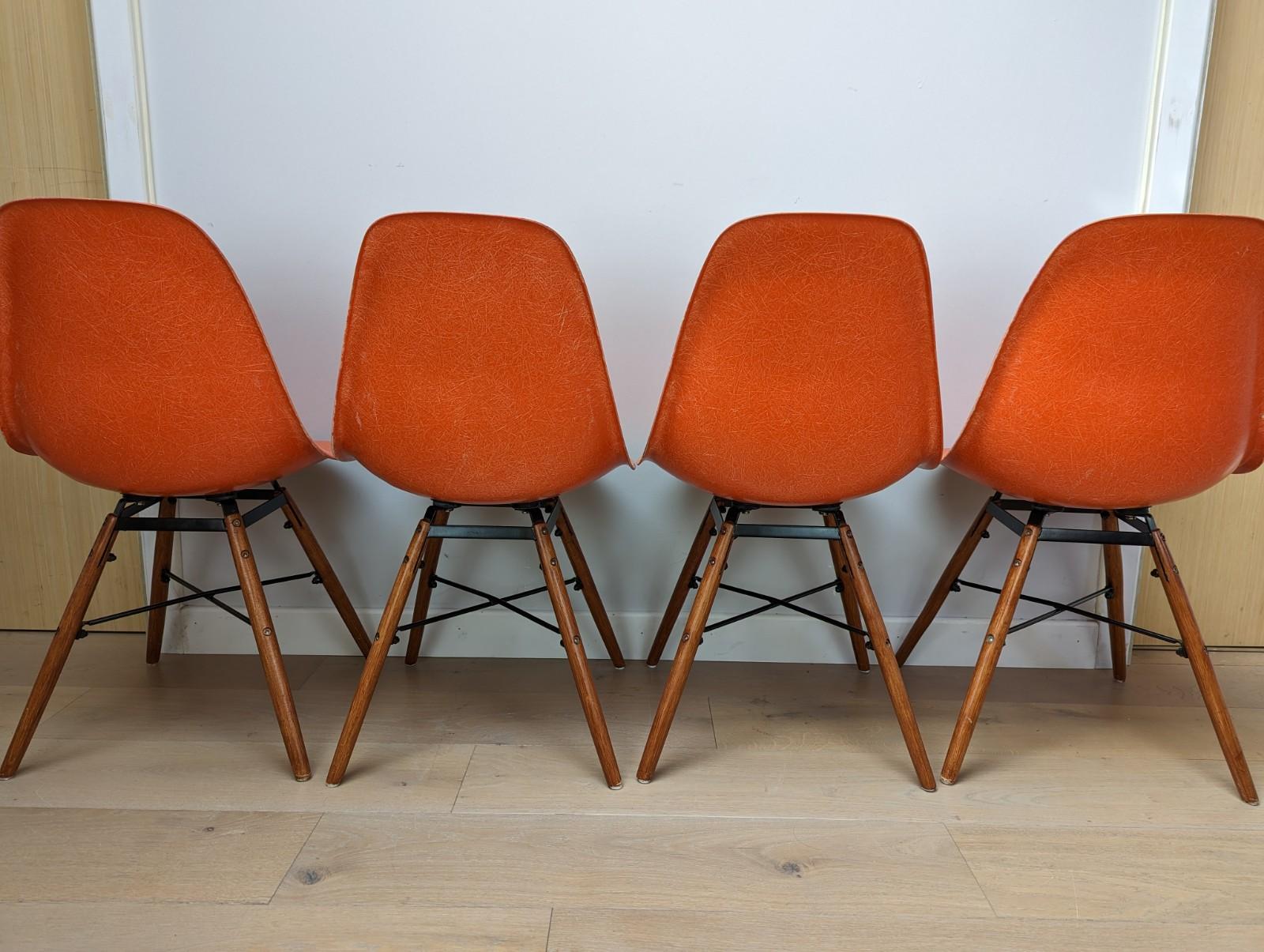 Set of 4 Herman Miller Fiberglass Eames DSW Chairs - Orange In Good Condition In Tunbridge Wells, GB