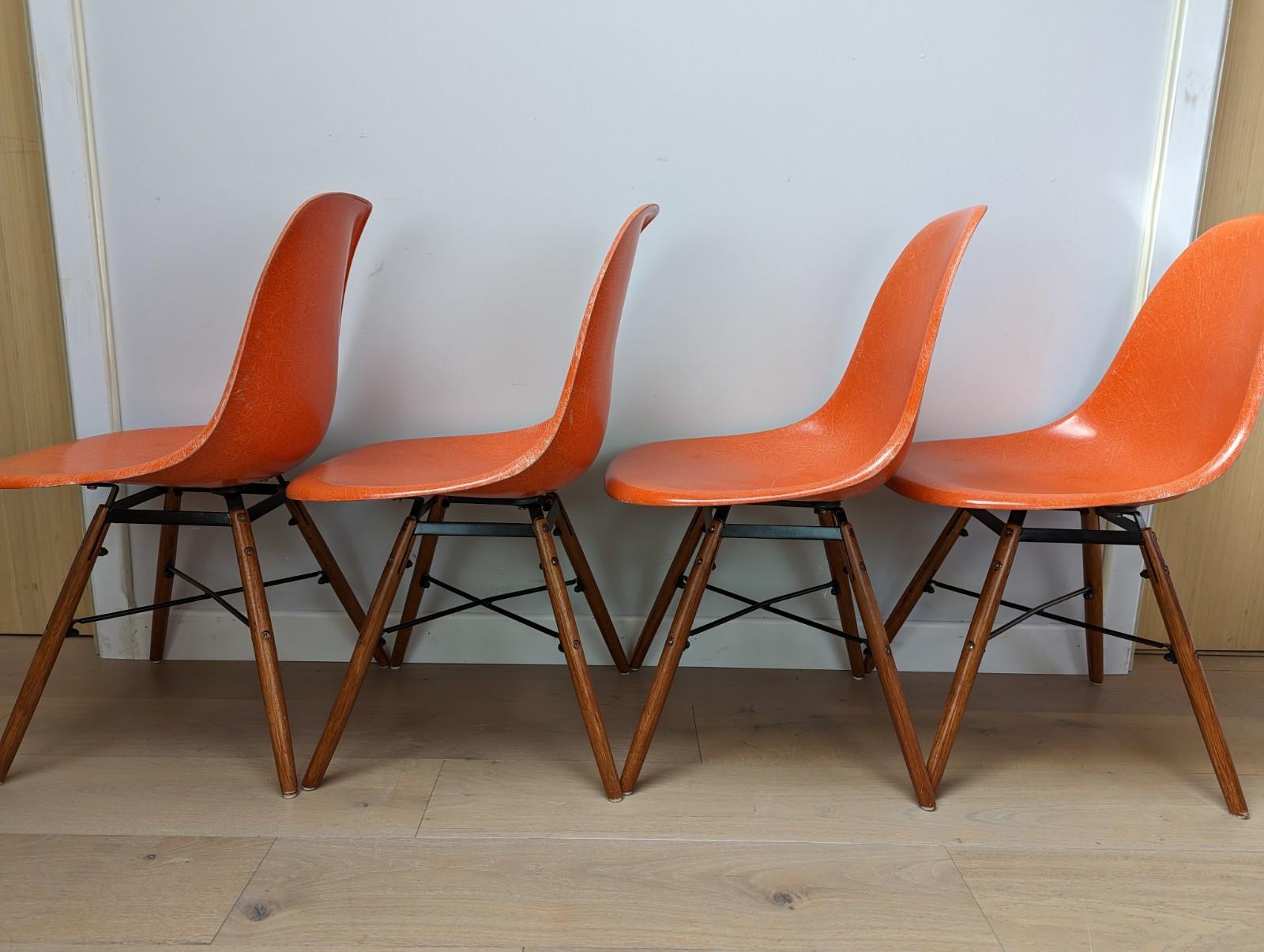 20th Century Set of 4 Herman Miller Fiberglass Eames DSW Chairs - Orange