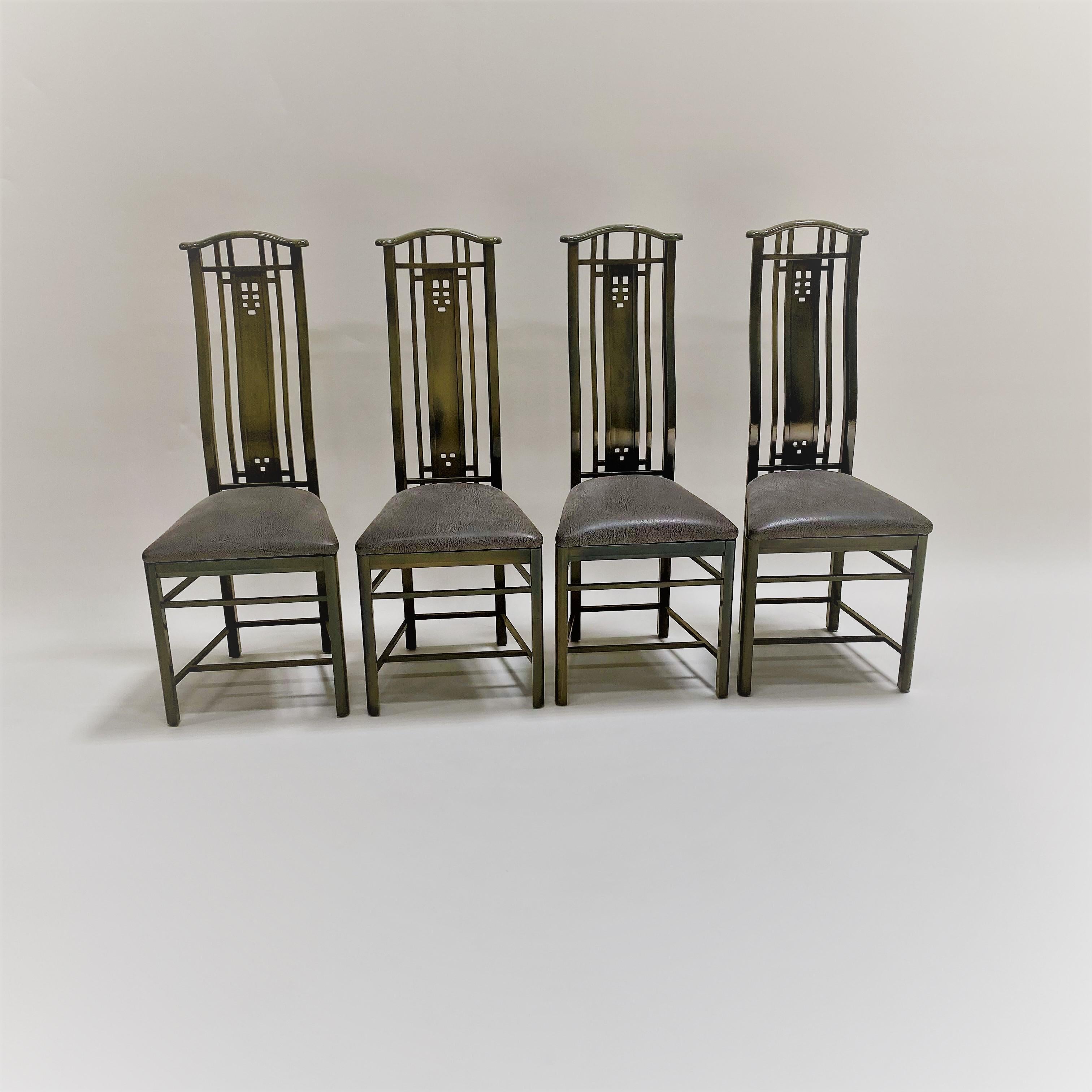italien Ensemble de 4 chaises de salle à manger à haut dossier laqué d'Umberto Asnago pour GIORGETTI, 1980 en vente