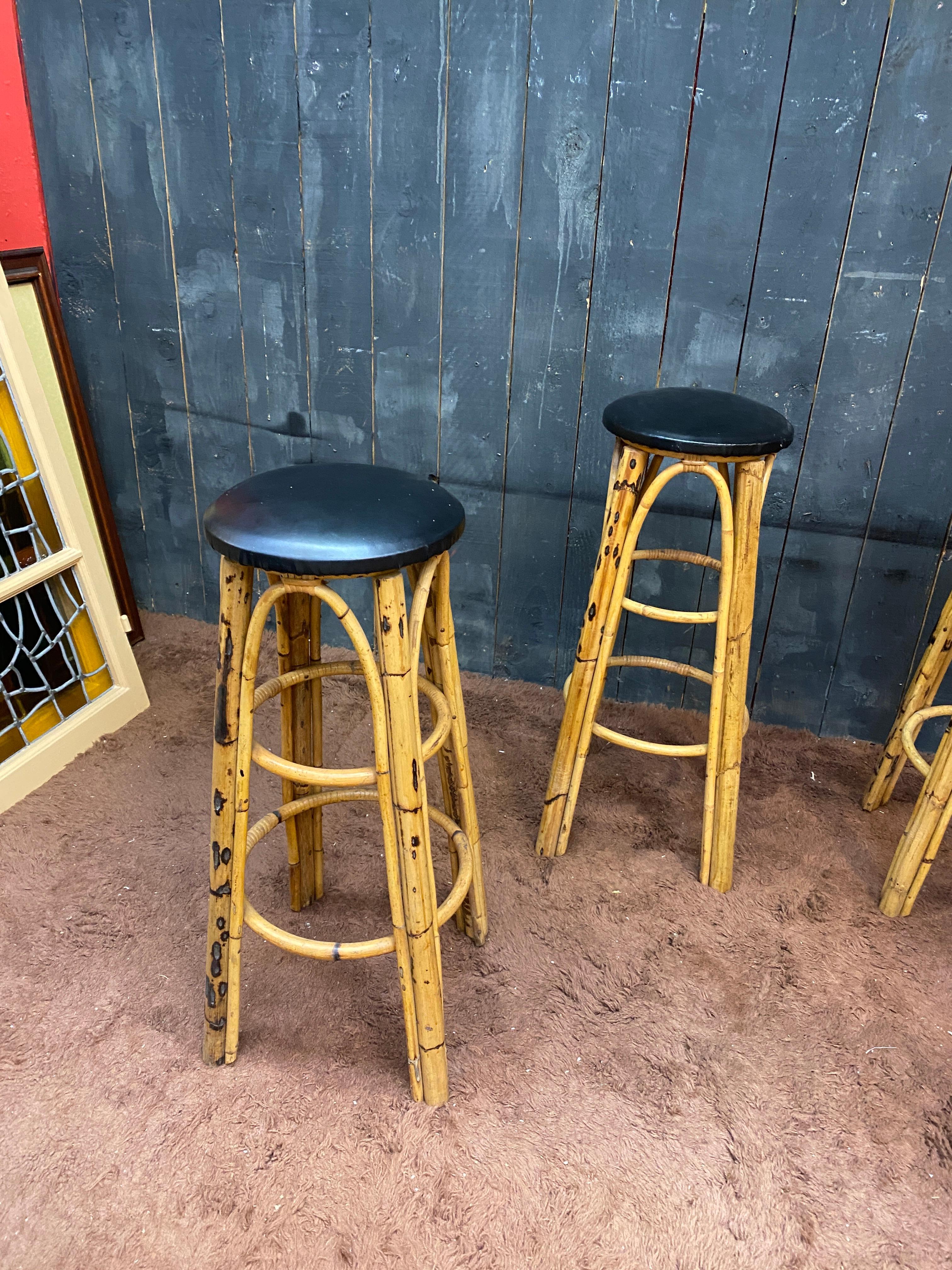 Faux Leather Set of 4 high bamboo stools circa 1960/1970 For Sale
