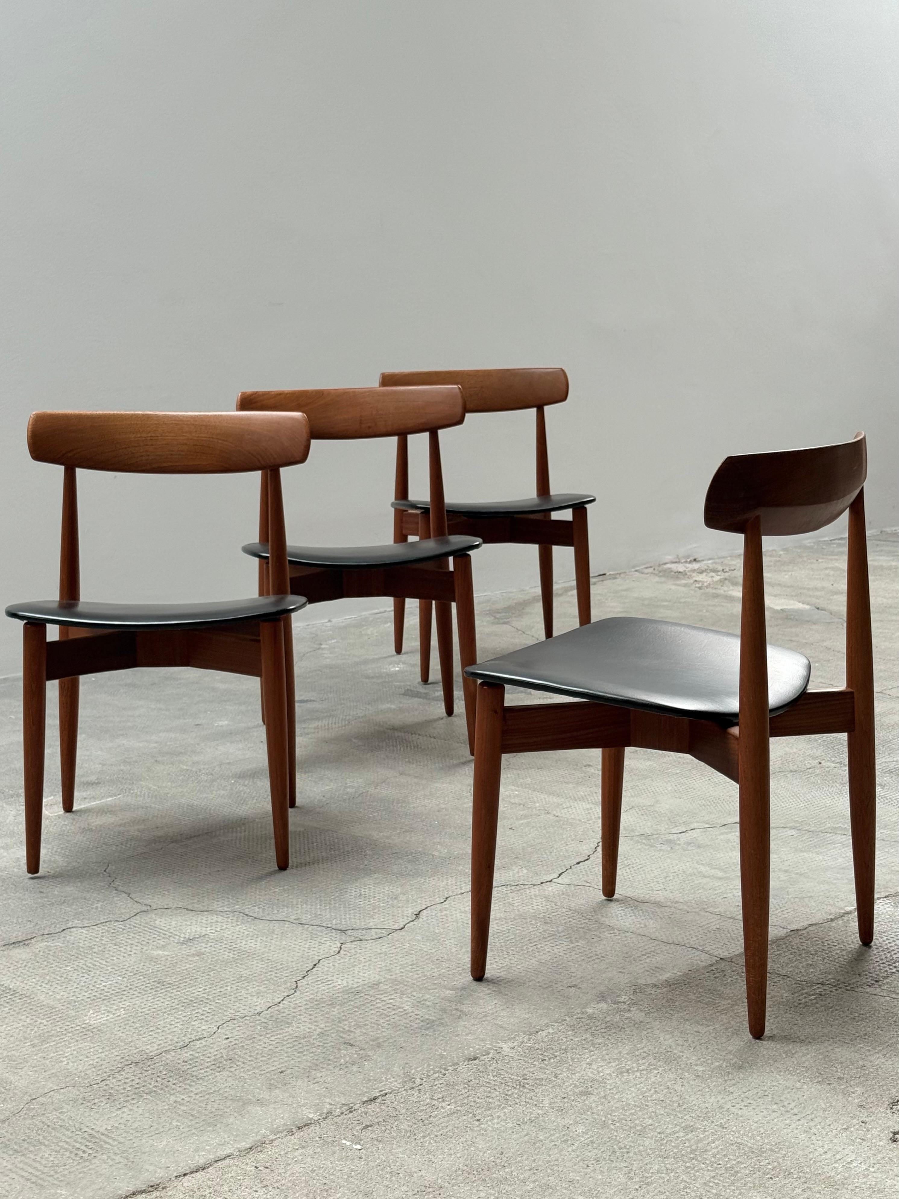 SET OF 4 H.W. KLEIN FOR BRAMIN TEAK WOOD DINING CHAIRS, DENMARK 1960s For Sale 2
