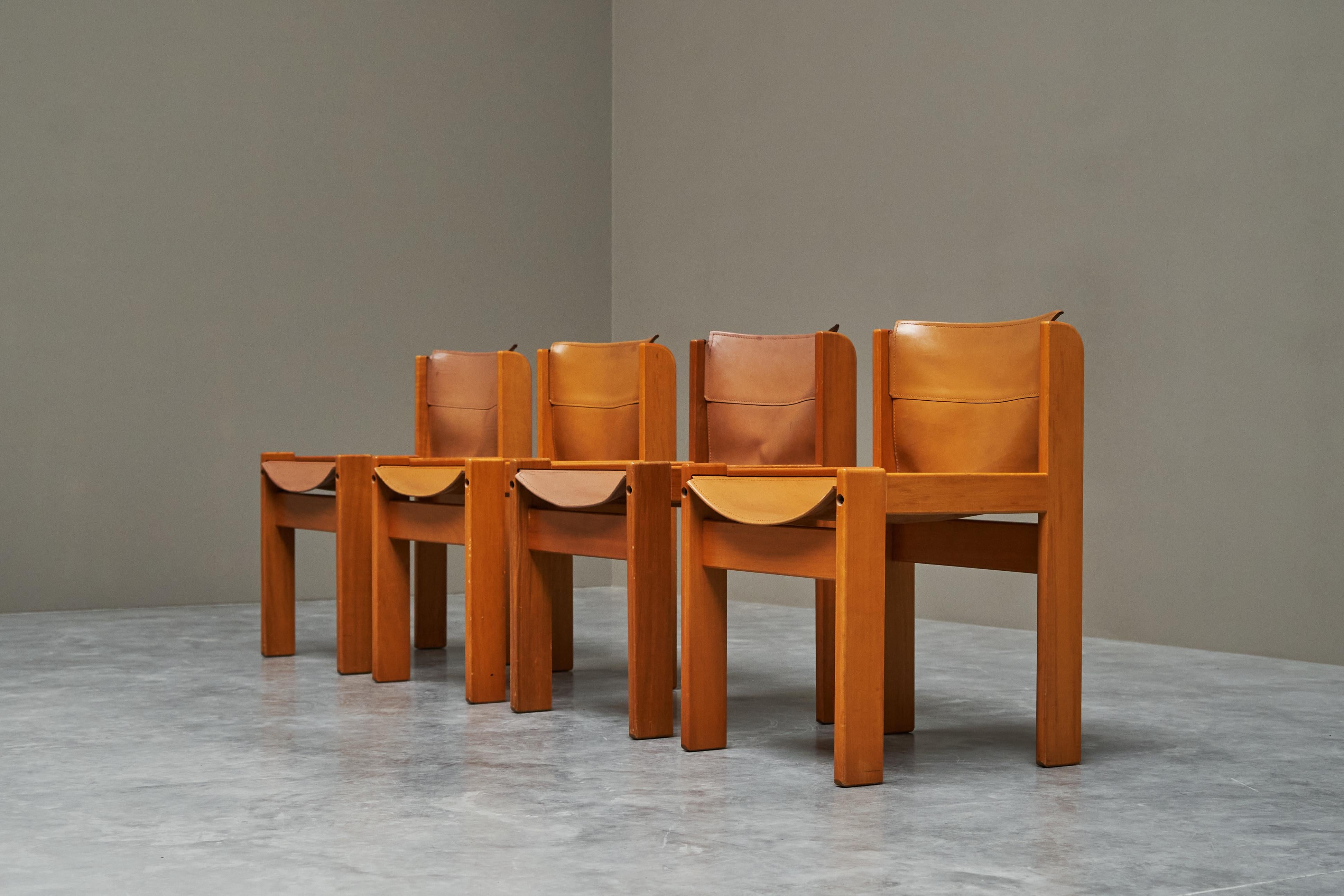 20th Century Set of 4 Ibisco Chairs in Two Tone Leather and Beech Italy 1970s