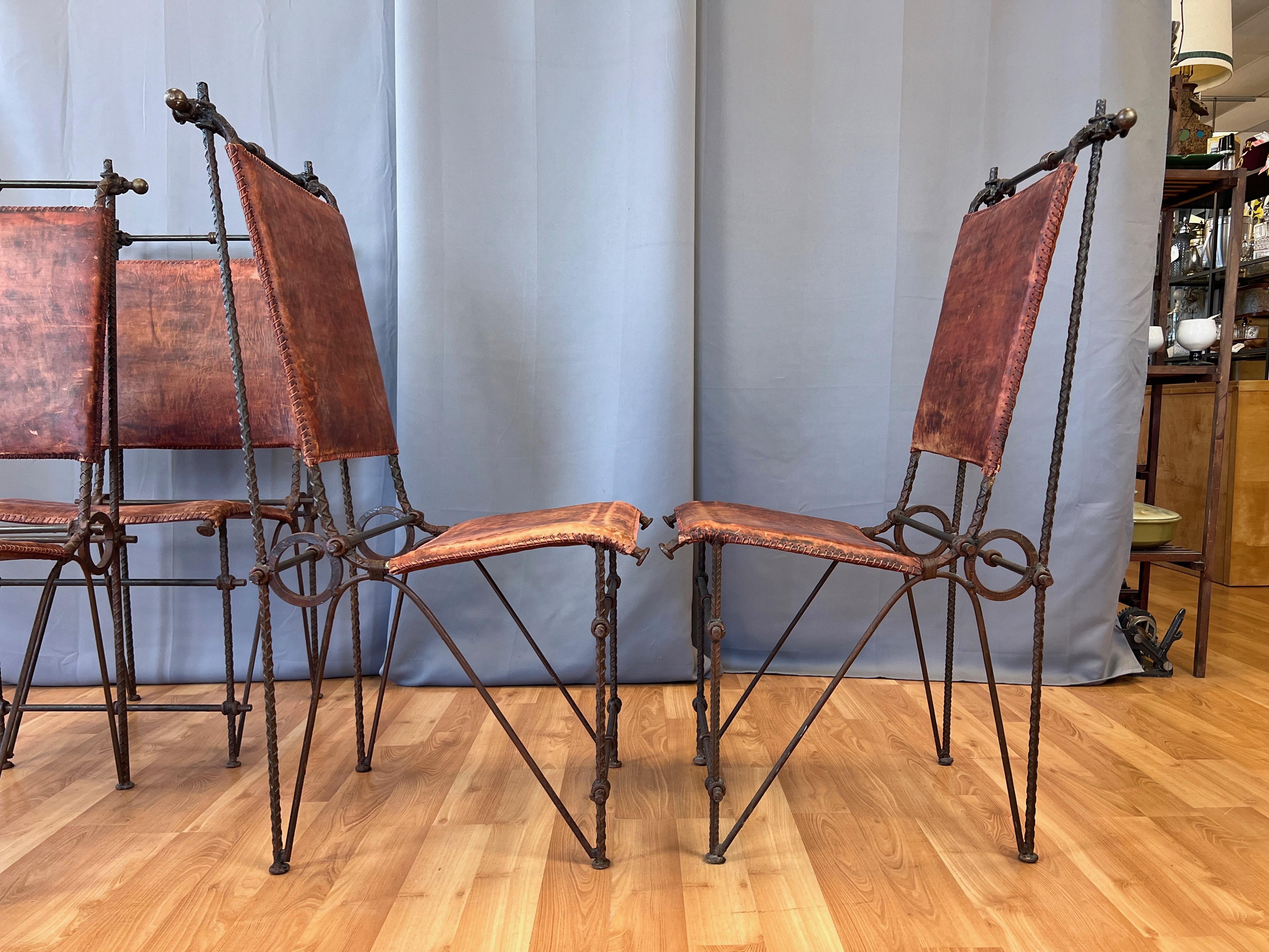 Ensemble de 4 chaises de salle à manger brutalistes en métal et cuir attribuées à Ilana Goor, 1980 en vente 4