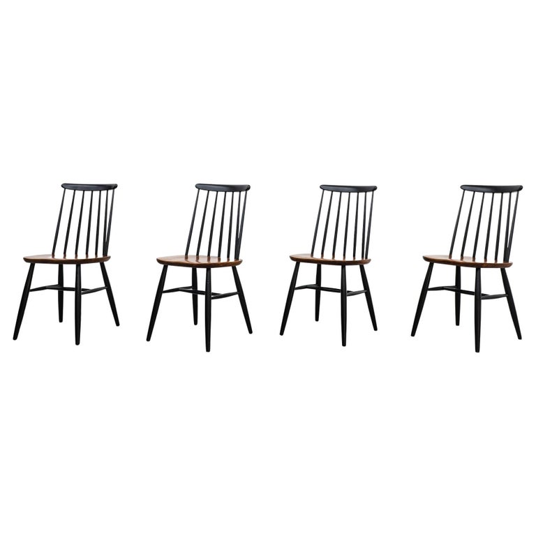 Set of 4 Ilmari Tapiovaara inspired Spindle Back Dining Chairs For Sale