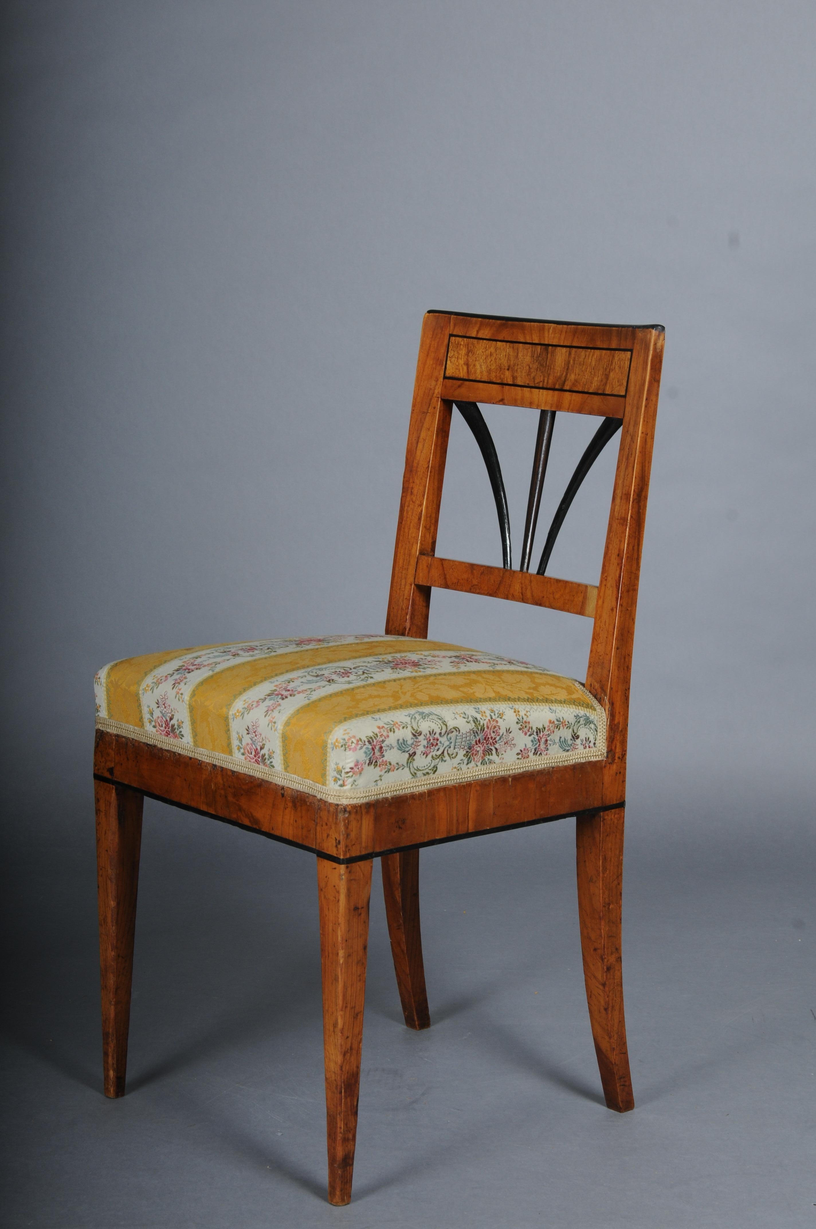 Satz von 4 beeindruckenden Biedermeier-Stühlen aus Kirschbaumholz und ebonisiert um 1 im Angebot 3