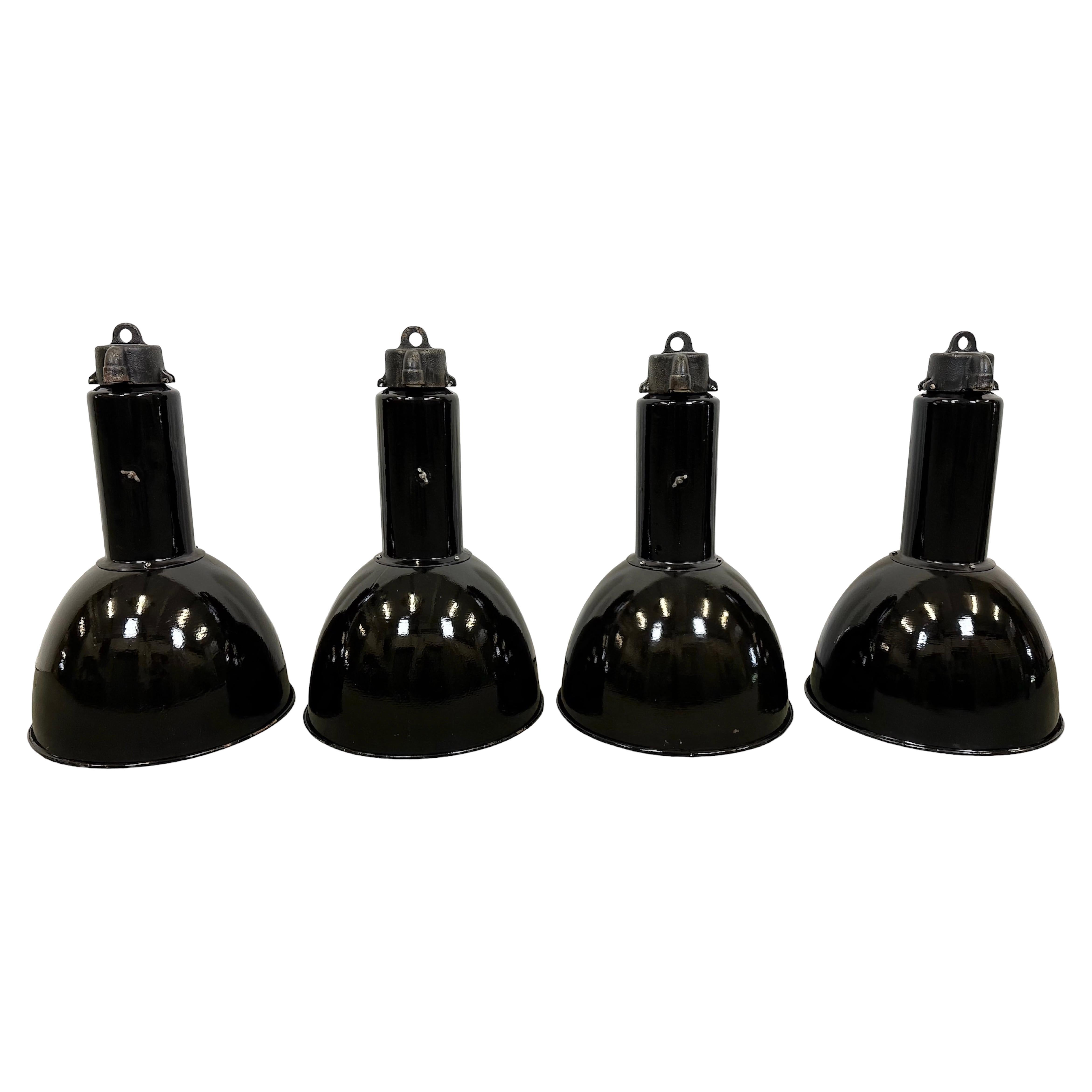 Set of 4 Industrial Bauhaus Black Enamel Pendant Lamps, 1960s For Sale