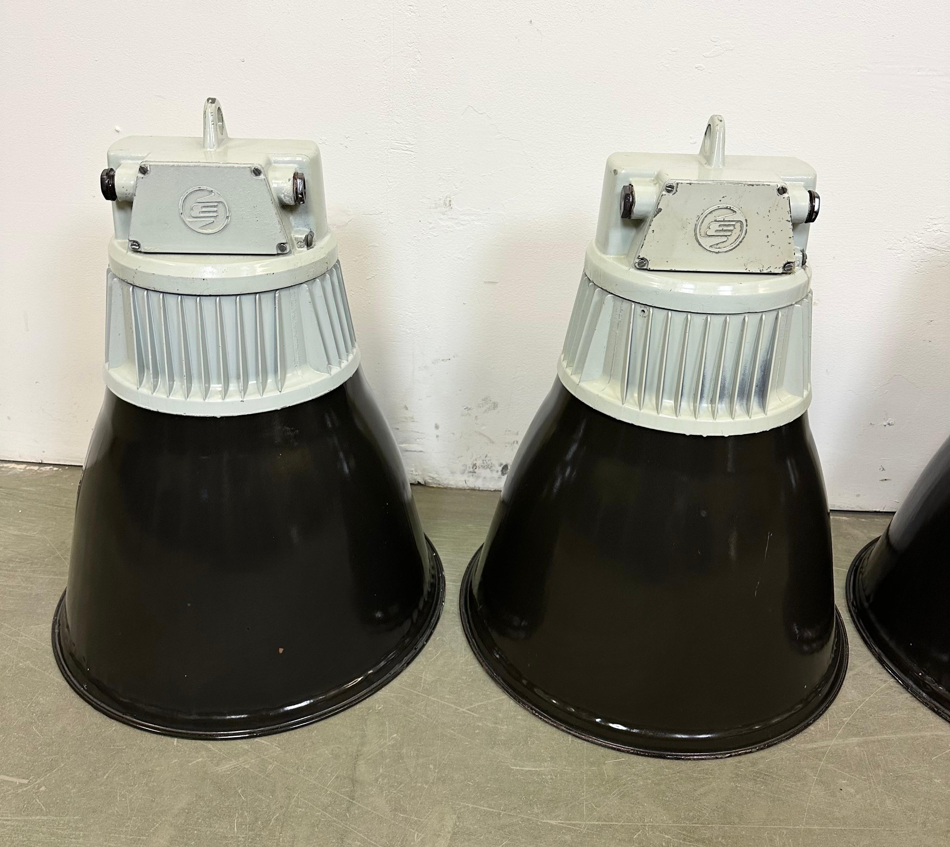 Set of 4 Industrial  Black Enamel Pendant Lamps from Elektrosvit, 1970s For Sale 4