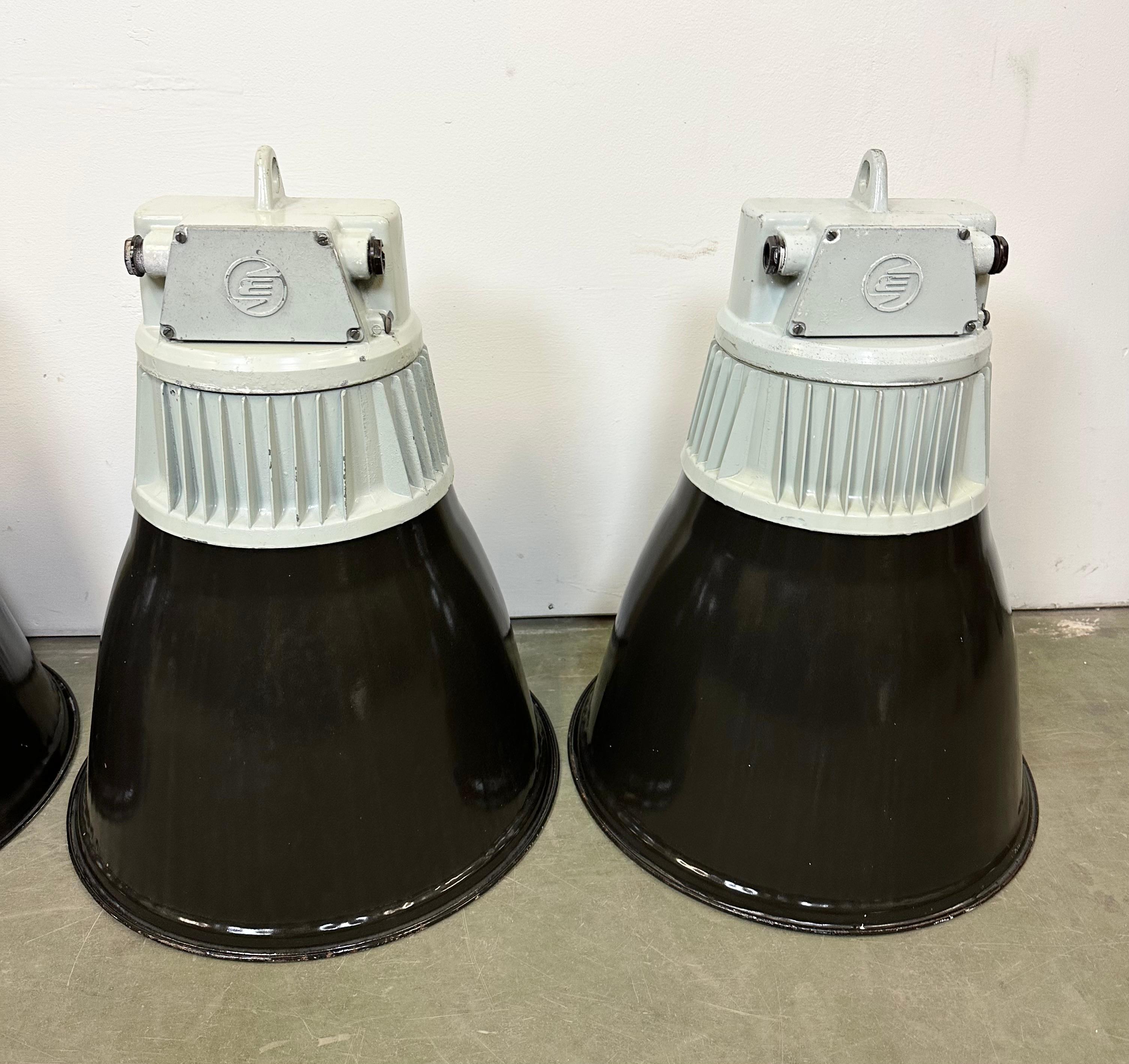 Set of 4 Industrial  Black Enamel Pendant Lamps from Elektrosvit, 1970s For Sale 5