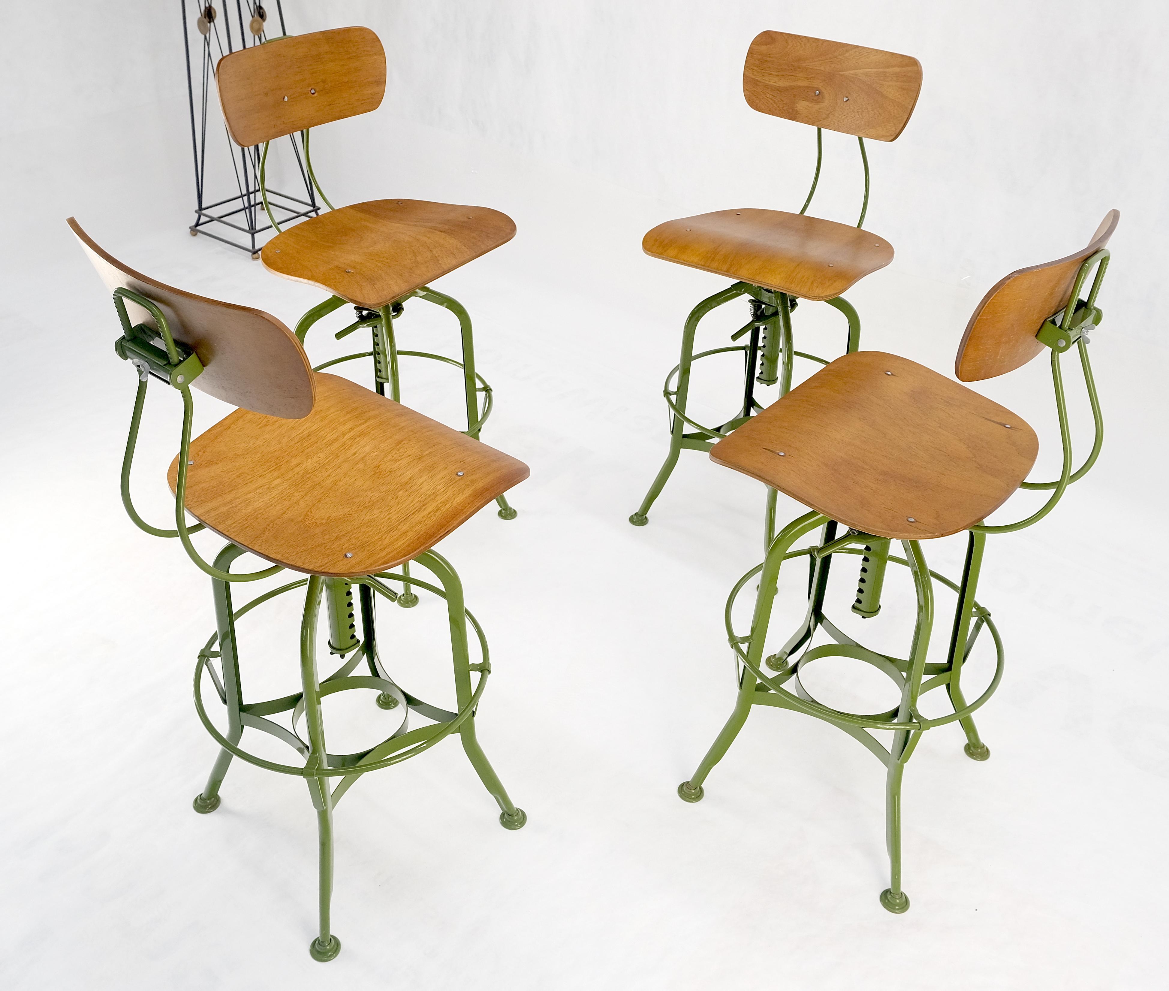 Set of 4 Industrial Style Molded Plywood Seats Industrial Drafting Stools MINT! In Excellent Condition In Rockaway, NJ