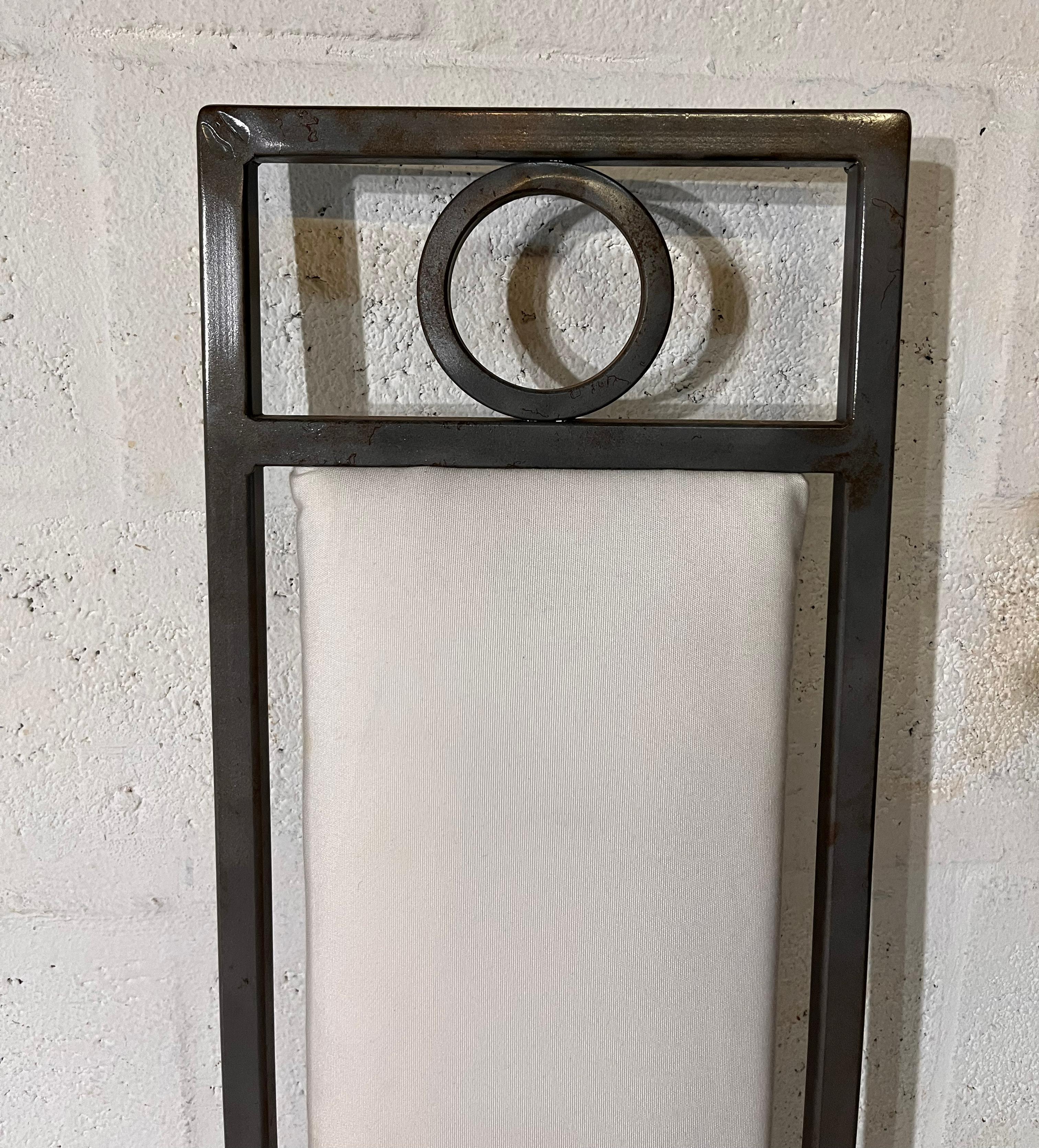 Brossé Ensemble de 4 chaises en fer en vente