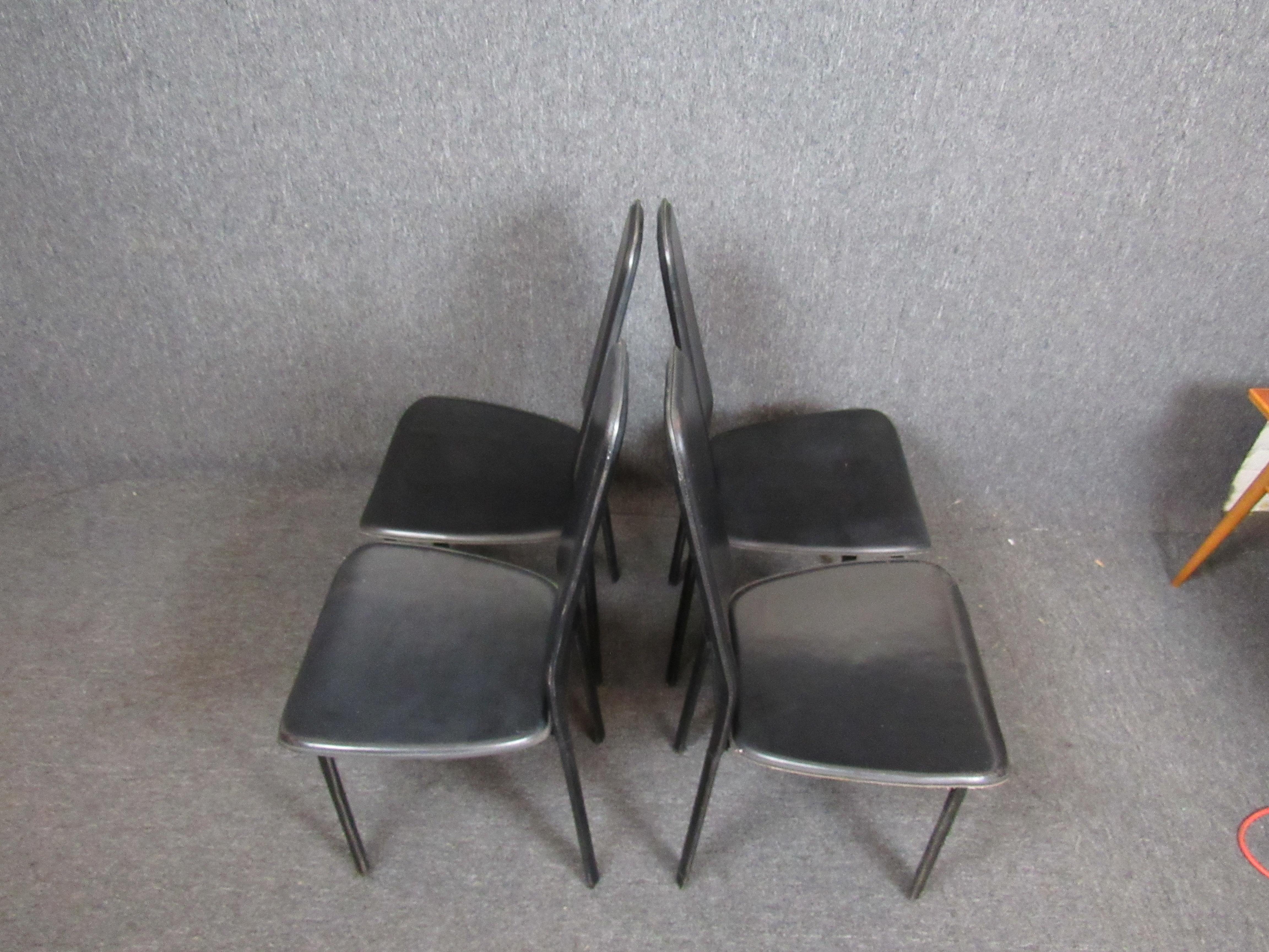 Set of 4 Italian Dining Chairs by Cidue In Good Condition For Sale In Brooklyn, NY