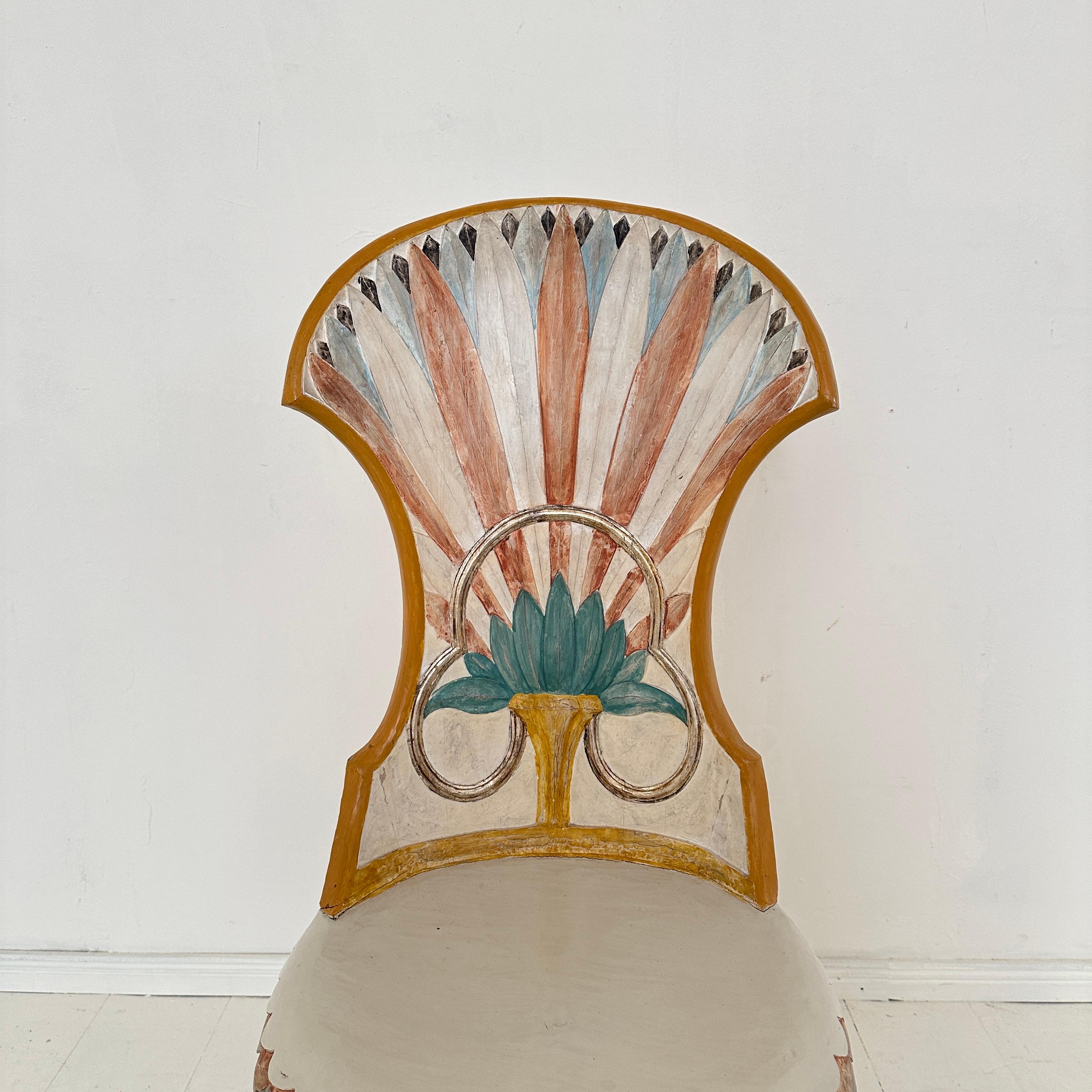 Set of 4 Italian Dining Chairs in the Egyptian Revival, Carved, Painted, 1970s In Good Condition In Berlin, DE