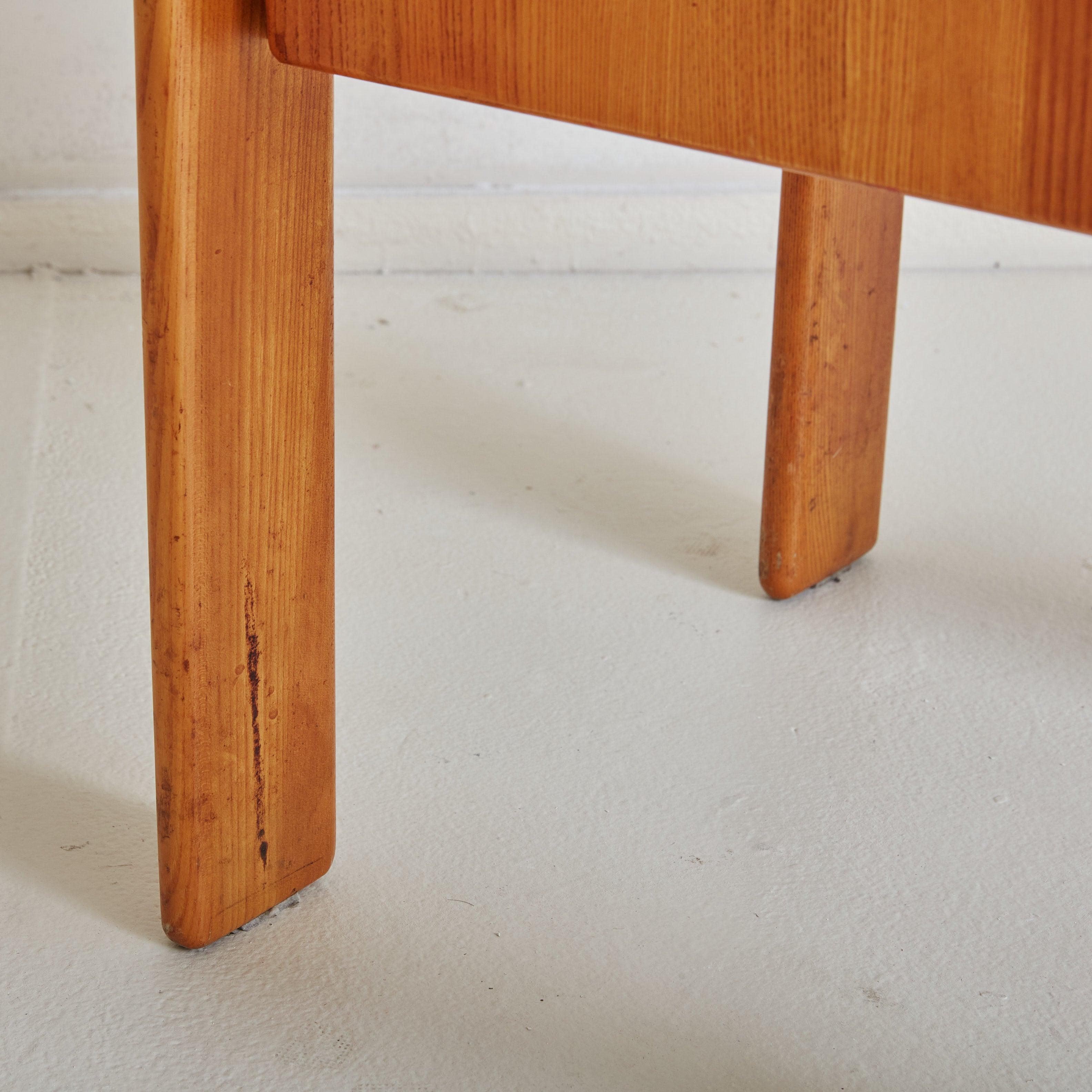Ensemble de 4 chaises de salle à manger italiennes en orme et cuir par Romanutti, 1970 en vente 5
