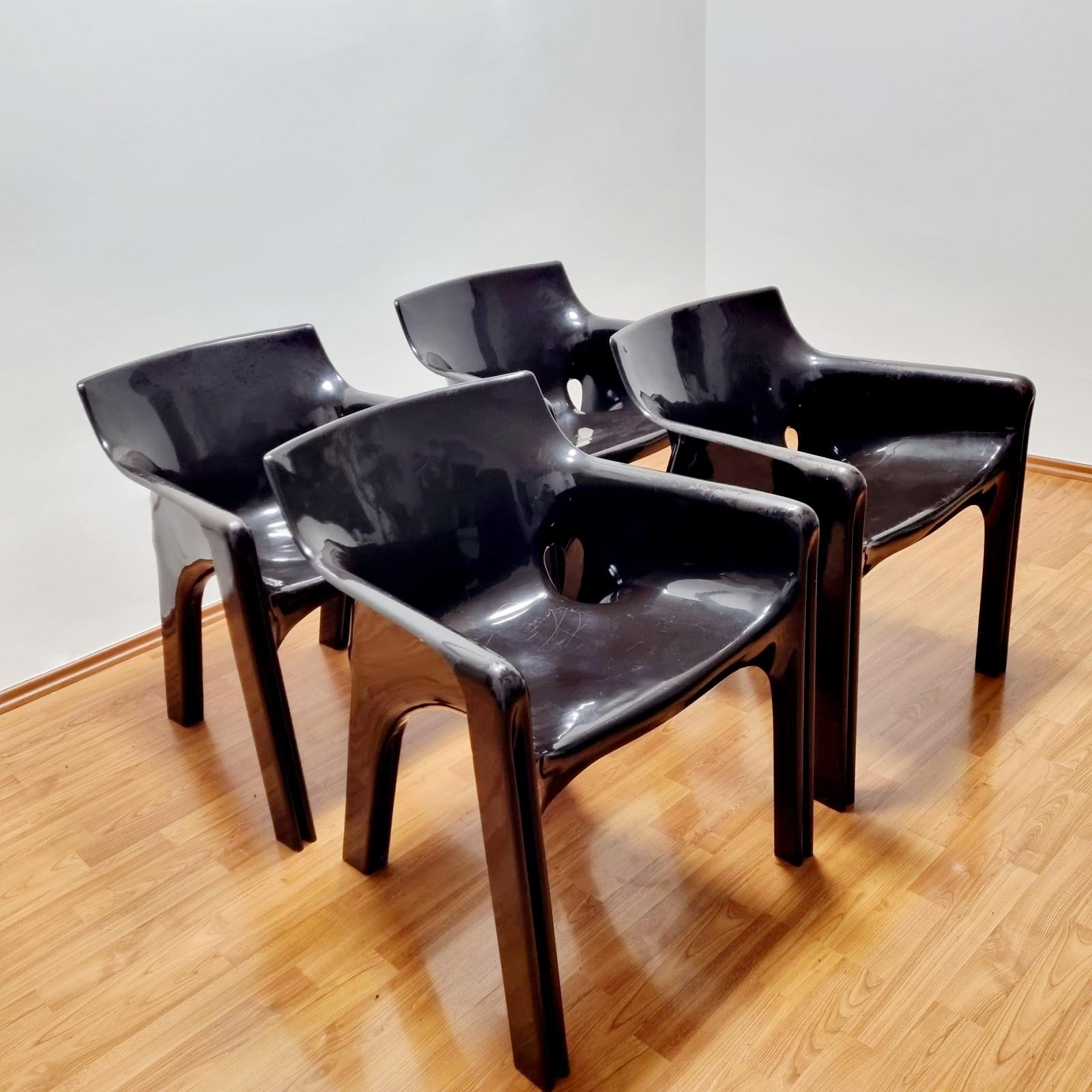 Set of 4 Italian Gaudi Chairs by Vico Magistretti for Artemide, Italy 70s For Sale 4