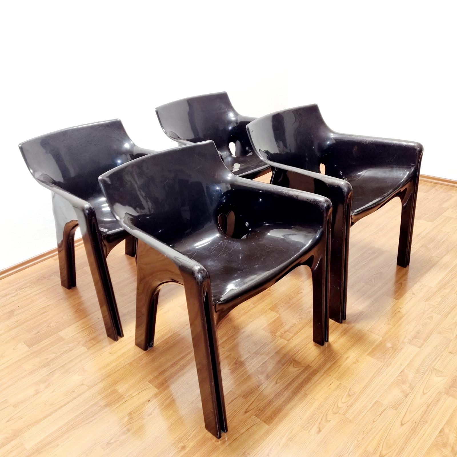 Set of 4 Italian Gaudi Chairs by Vico Magistretti for Artemide, Italy 70s In Good Condition For Sale In Lucija, SI