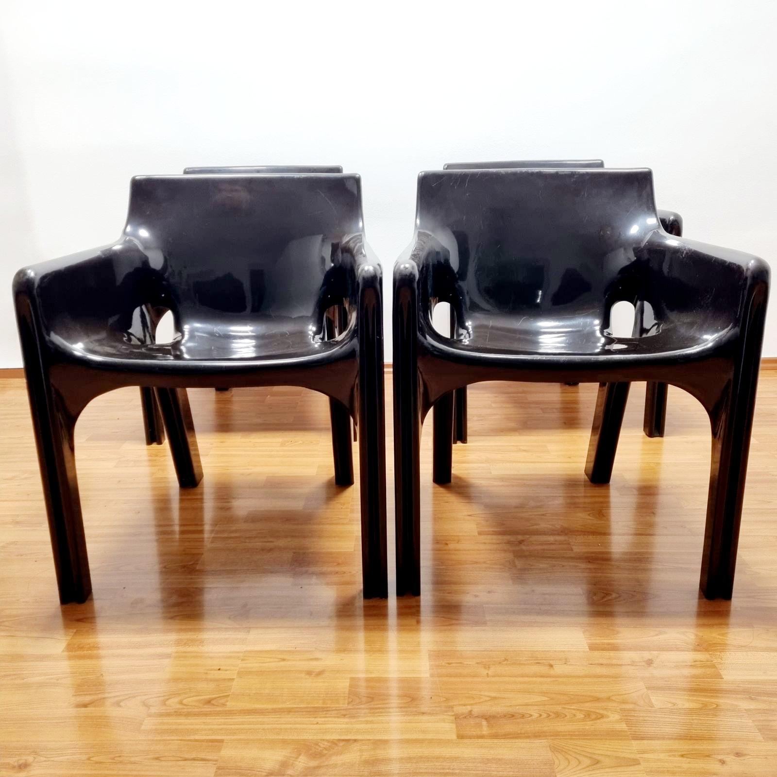 Milieu du XXe siècle Ensemble de 4 chaises Gaudi italiennes de Vico Magistretti pour Artemide, Italie, années 70 en vente