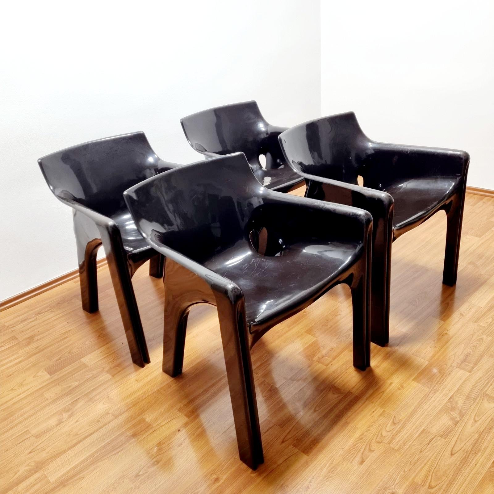 Ensemble de 4 chaises Gaudi italiennes de Vico Magistretti pour Artemide, Italie, années 70 en vente 2