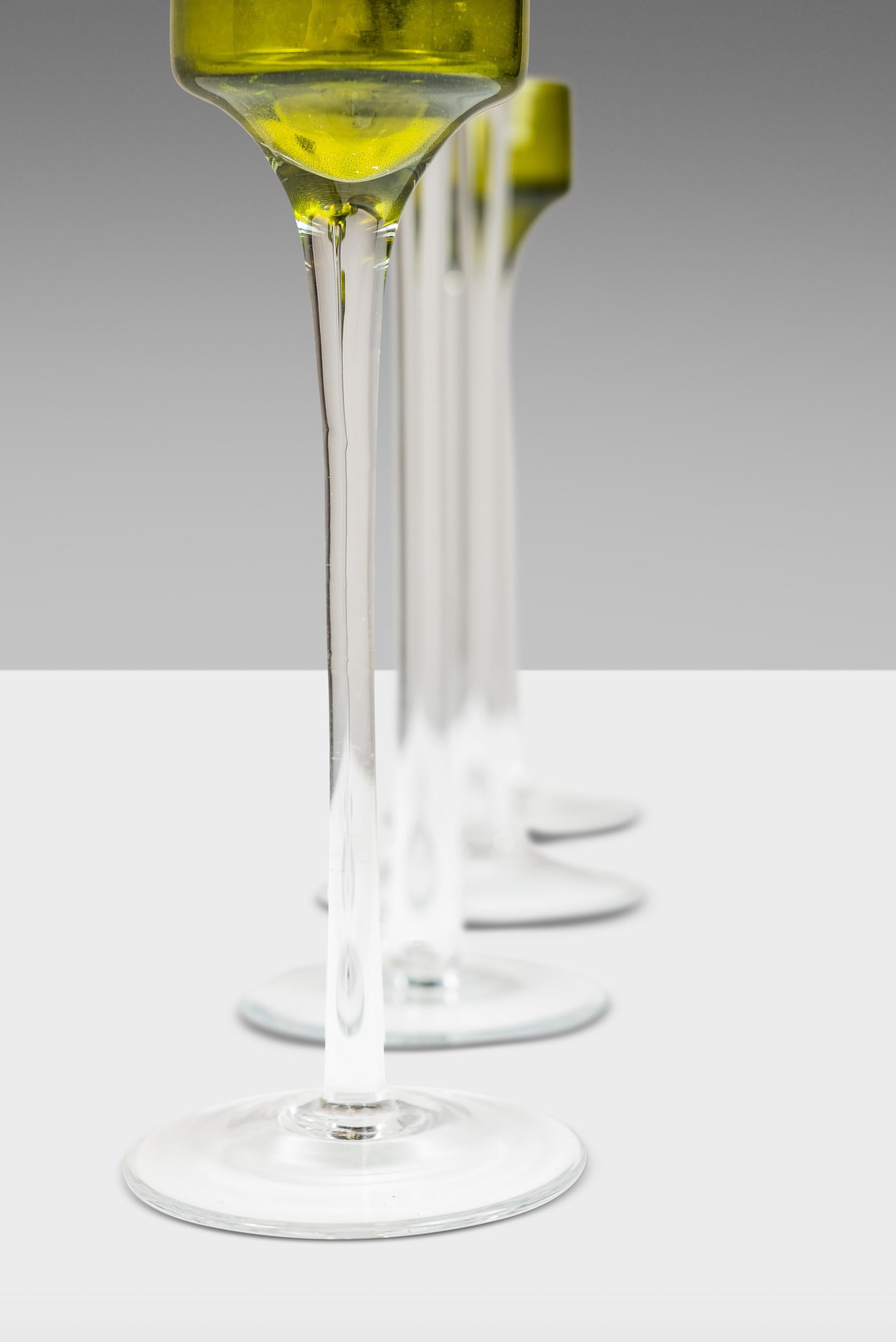 Set of 4 Italian Modern Elongated Two-Tone Blown Glass Candlestick Holders, 1970 For Sale 1