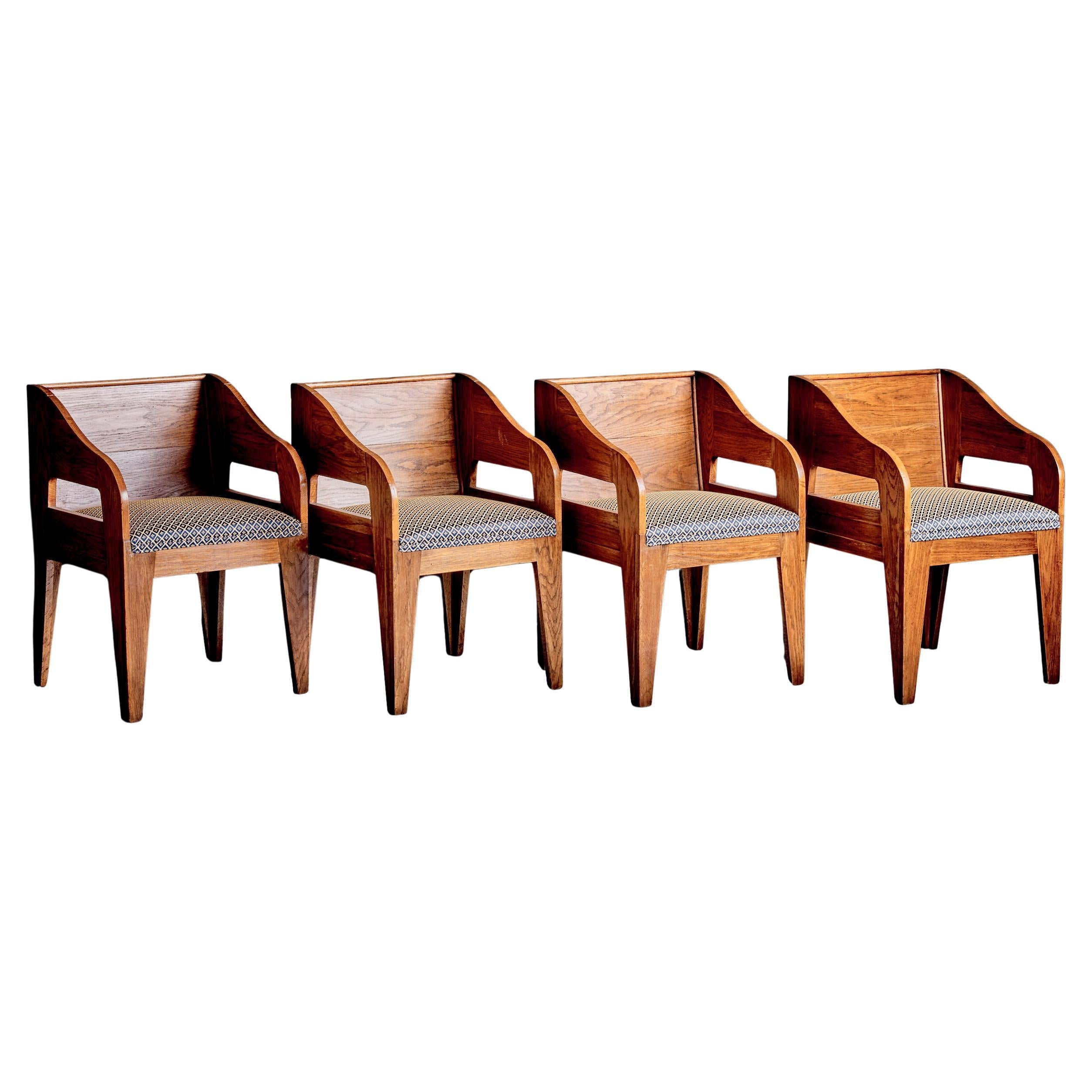 Set of 4 Italian Oak Chairs