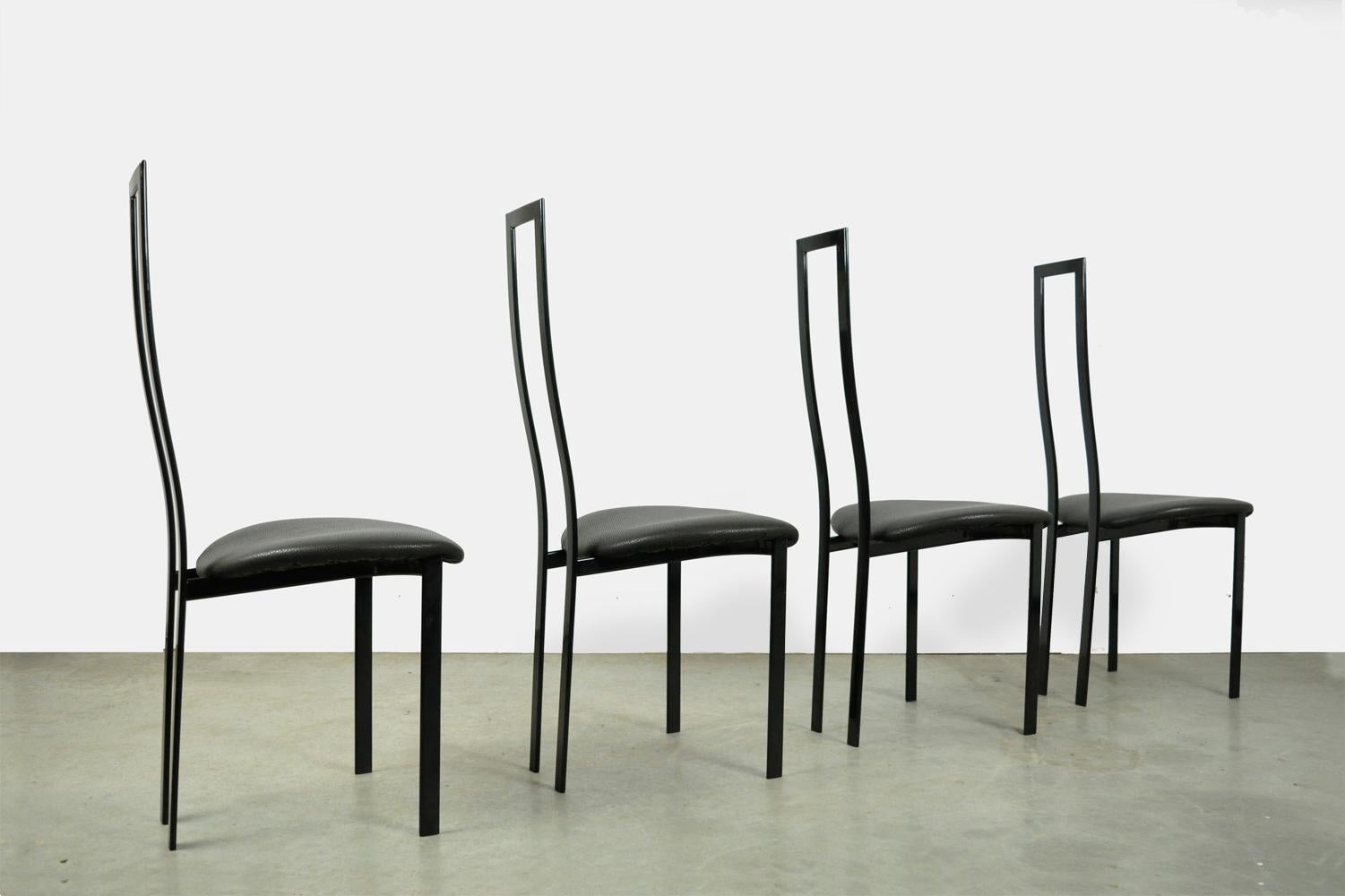 Post-Modern Set of 4 Italian Postmodern dining chairs by Maurizio Cattelan, 1980s For Sale