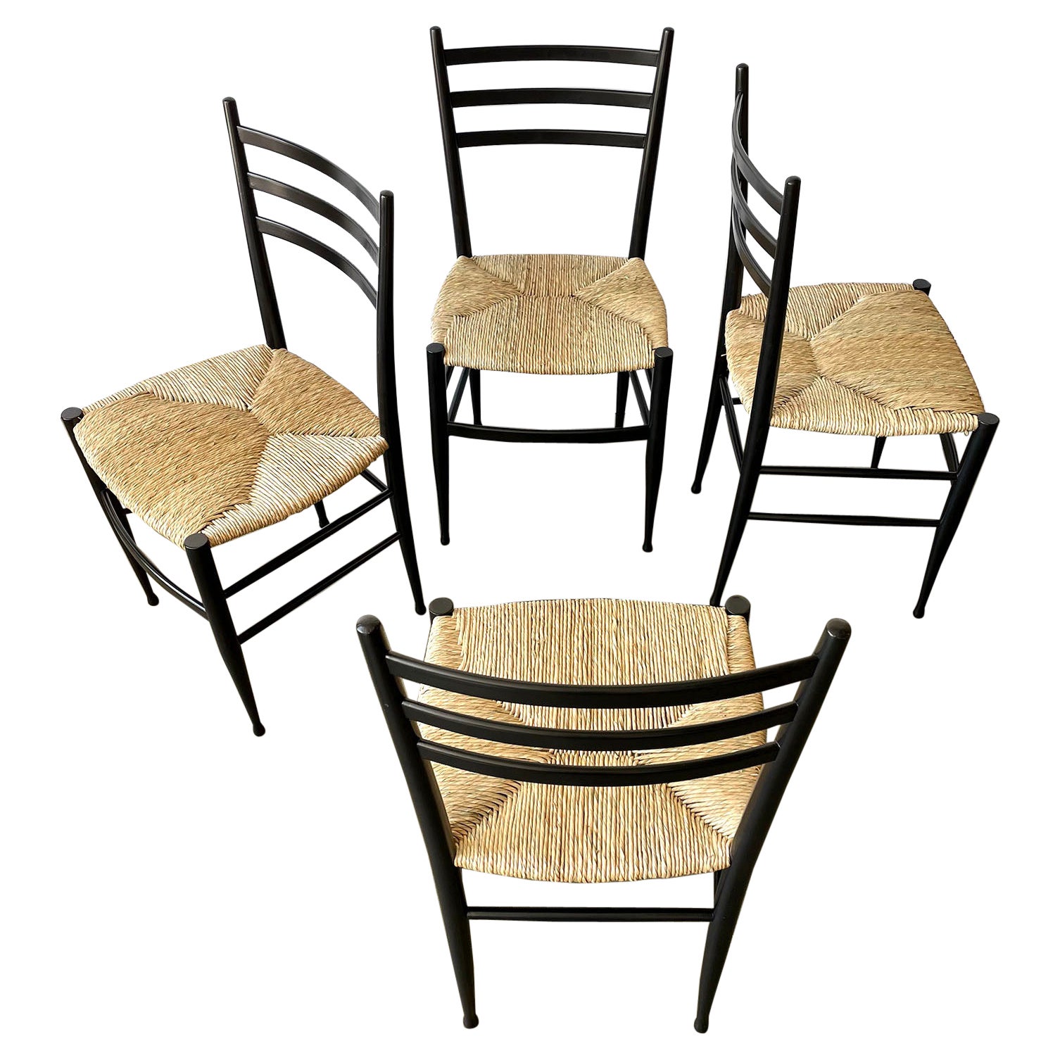 Set di 4 sedie italiane con seduta in giunco nello stile di Gio Ponti