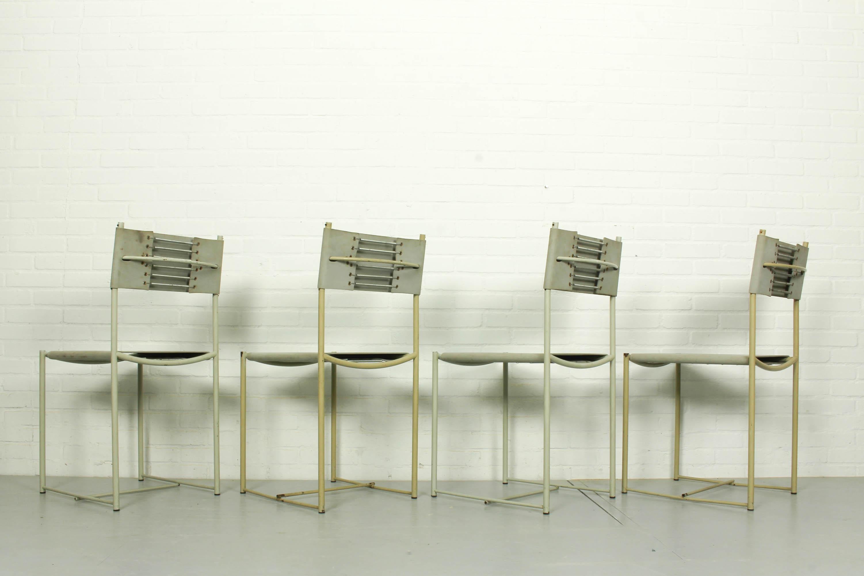 Late 20th Century Set of 4 Italian Spaghetti Chairs by Giandomenico Belotti for Alias ​​Design, 19 For Sale
