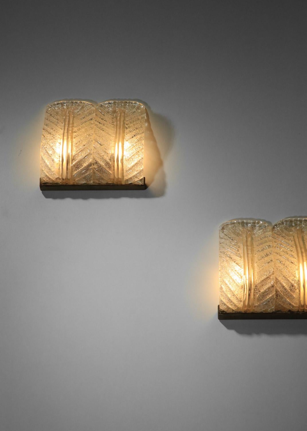 Pair of italian wall lights attributed to Barovier and Toso in murano glass For Sale 1