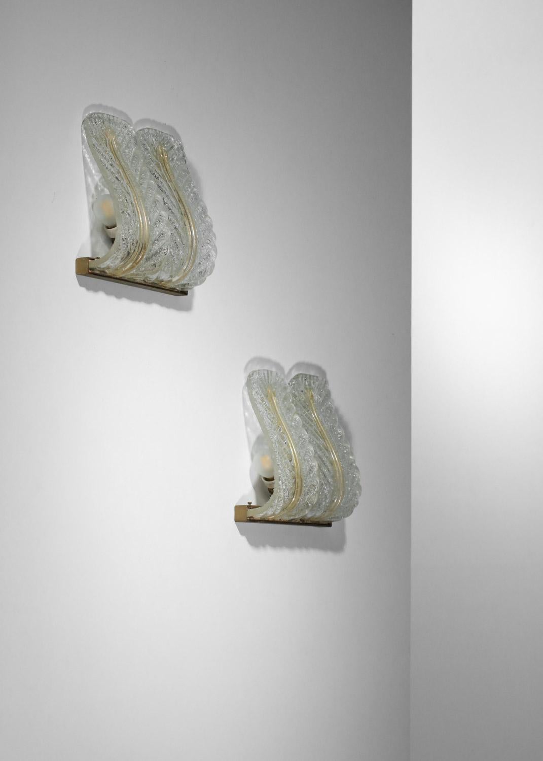 Pair of italian wall lights attributed to Barovier and Toso in murano glass For Sale 2