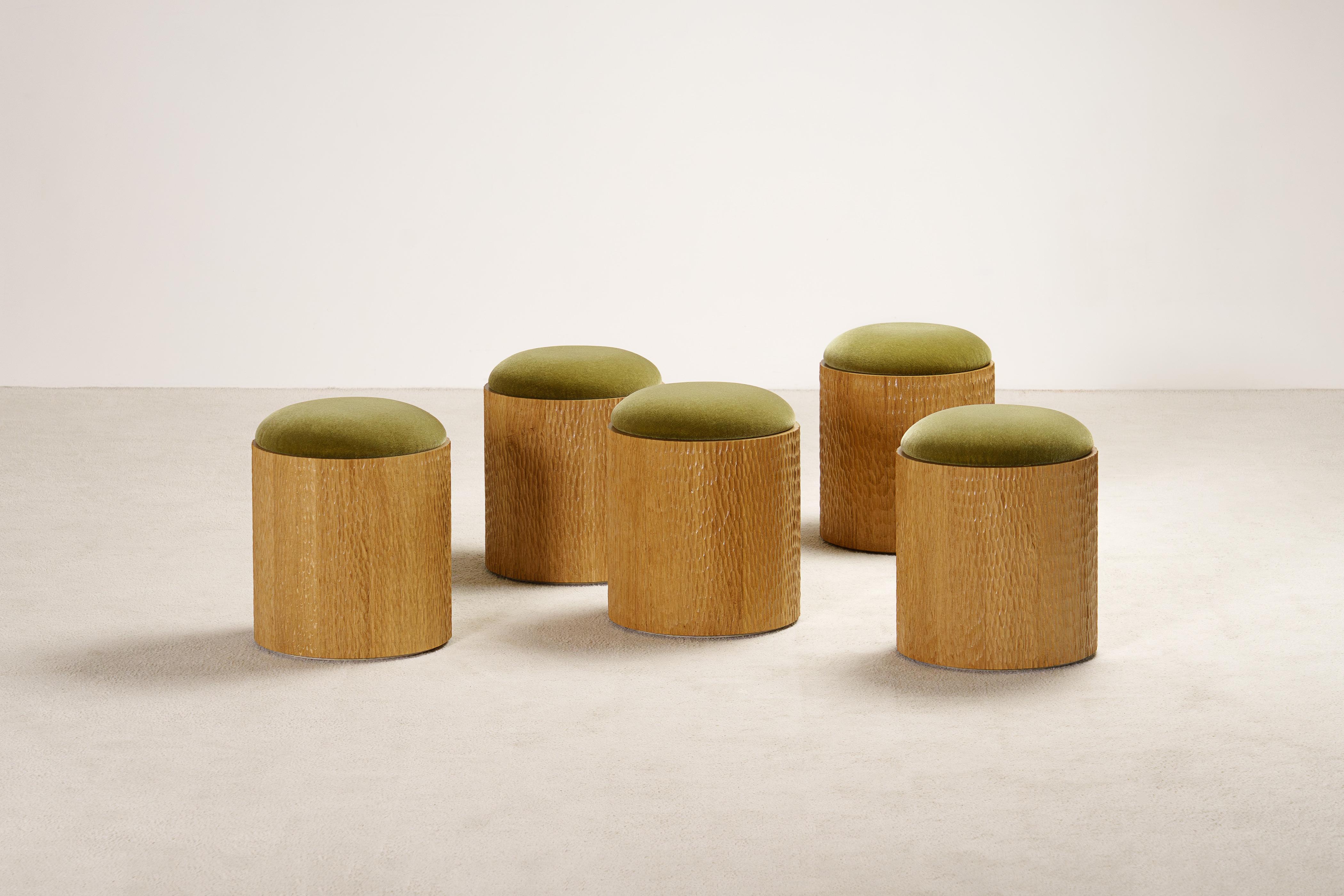 Juego de 4 taburetes Jessie de Proisy Studio. Tejido de mohair de lujo. en venta 5