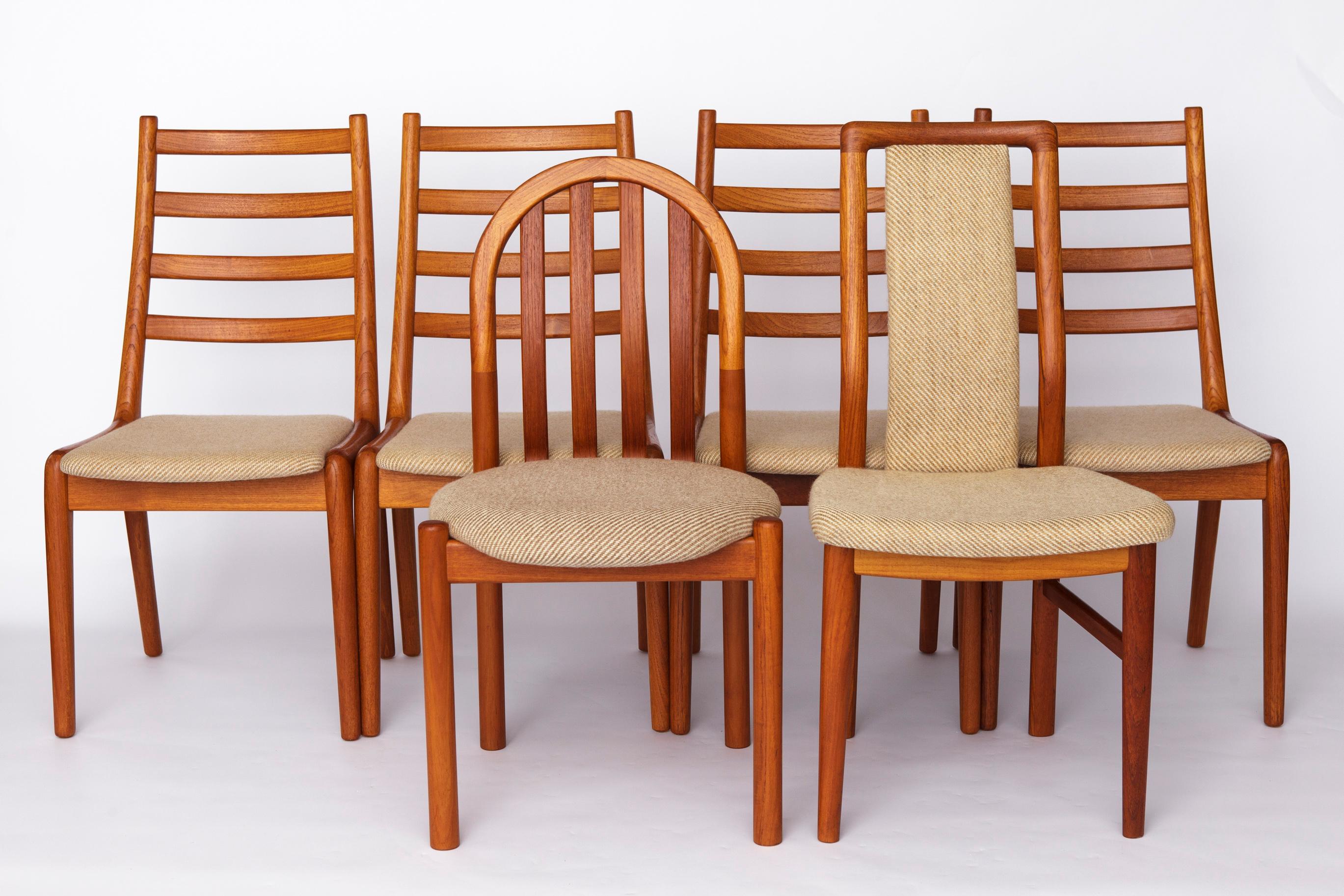 Set of 4 JK Møbler Teak Chairs – 1970s Danish Design, Vintage Dining Chairs, Ori For Sale 5