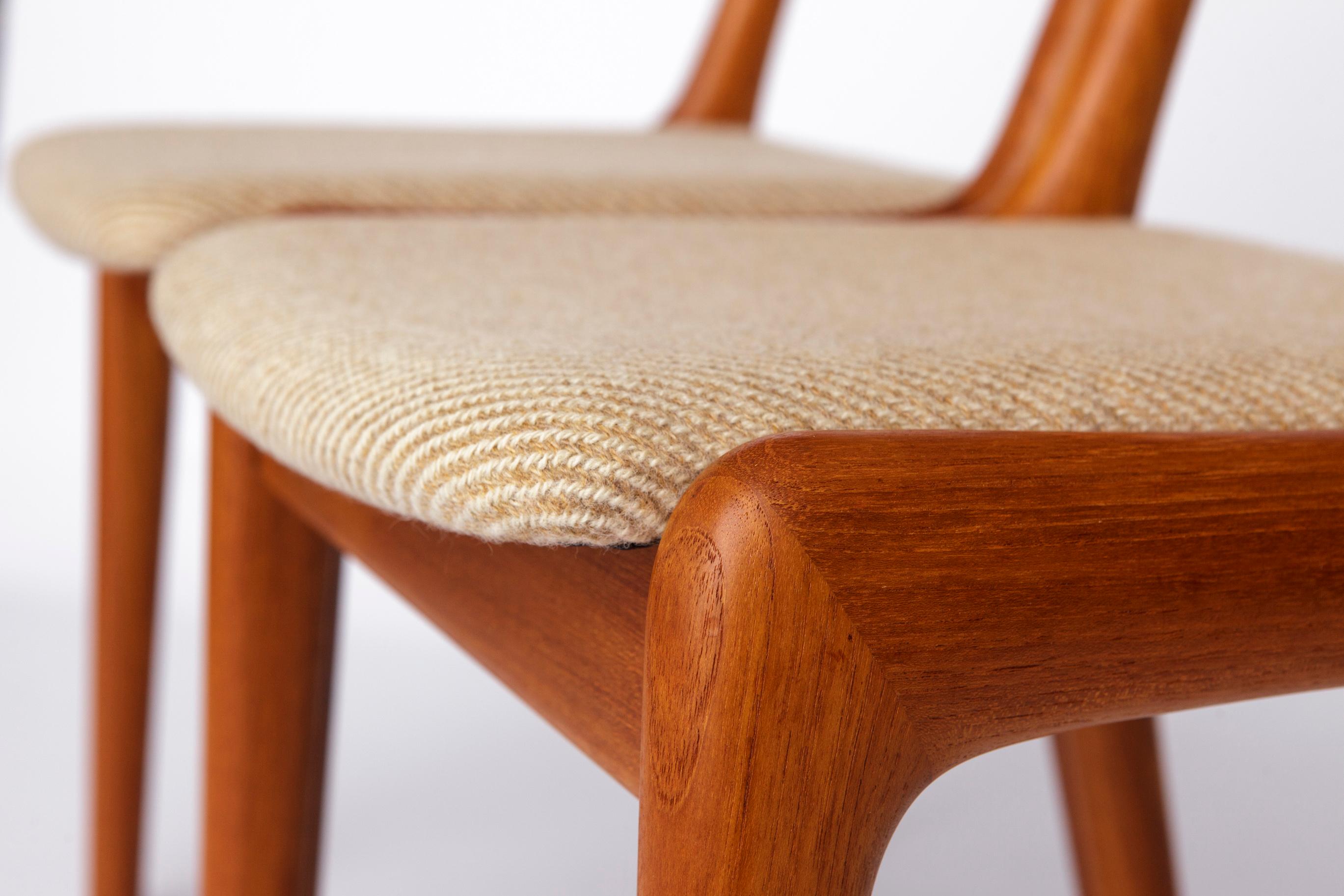 Set of 4 JK Møbler Teak Chairs – 1970s Danish Design, Vintage Dining Chairs, Ori For Sale 1