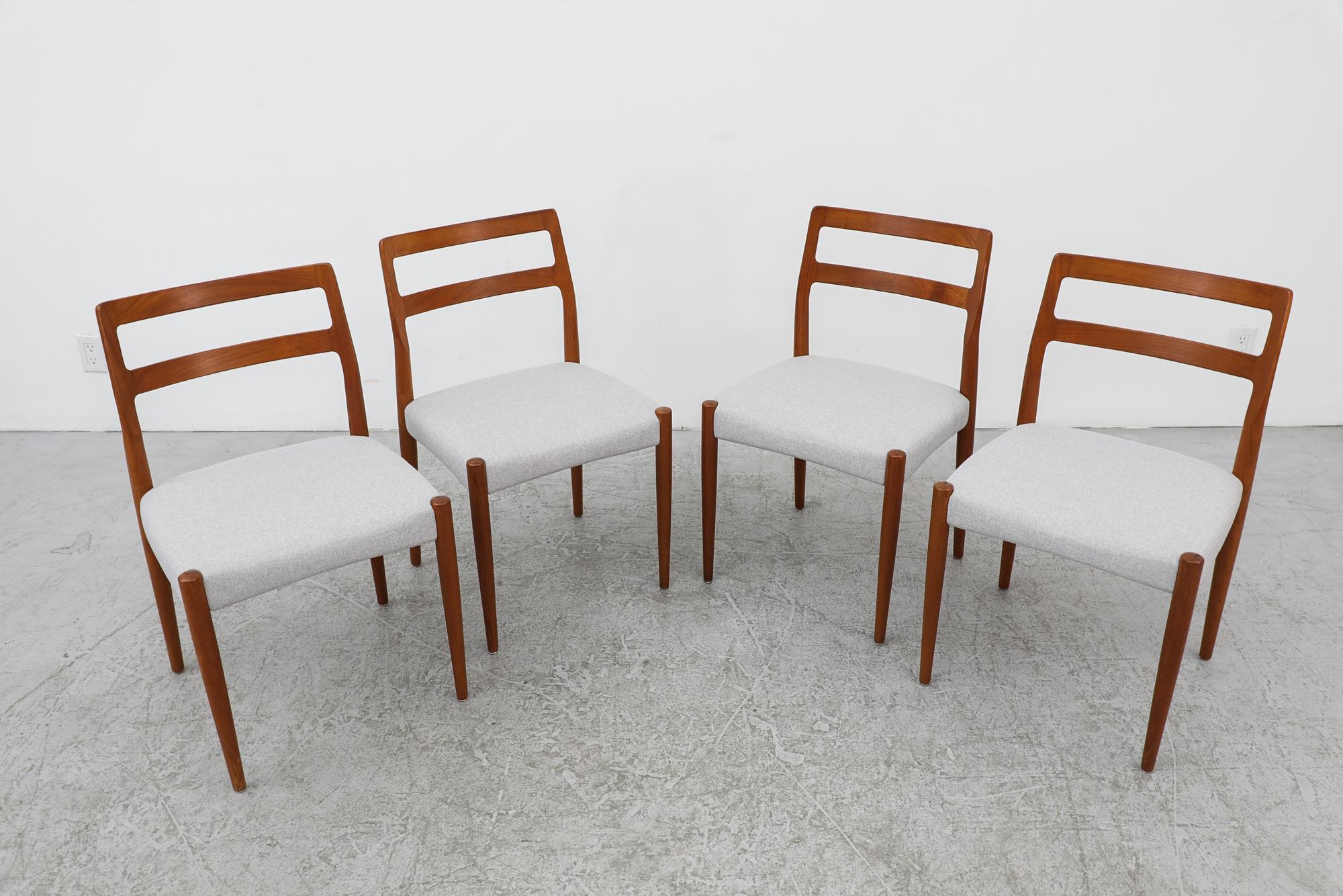 Late 20th Century Set of 4 Johannes Andersen Mid-Century Dining Chairs with Light Gray Seats