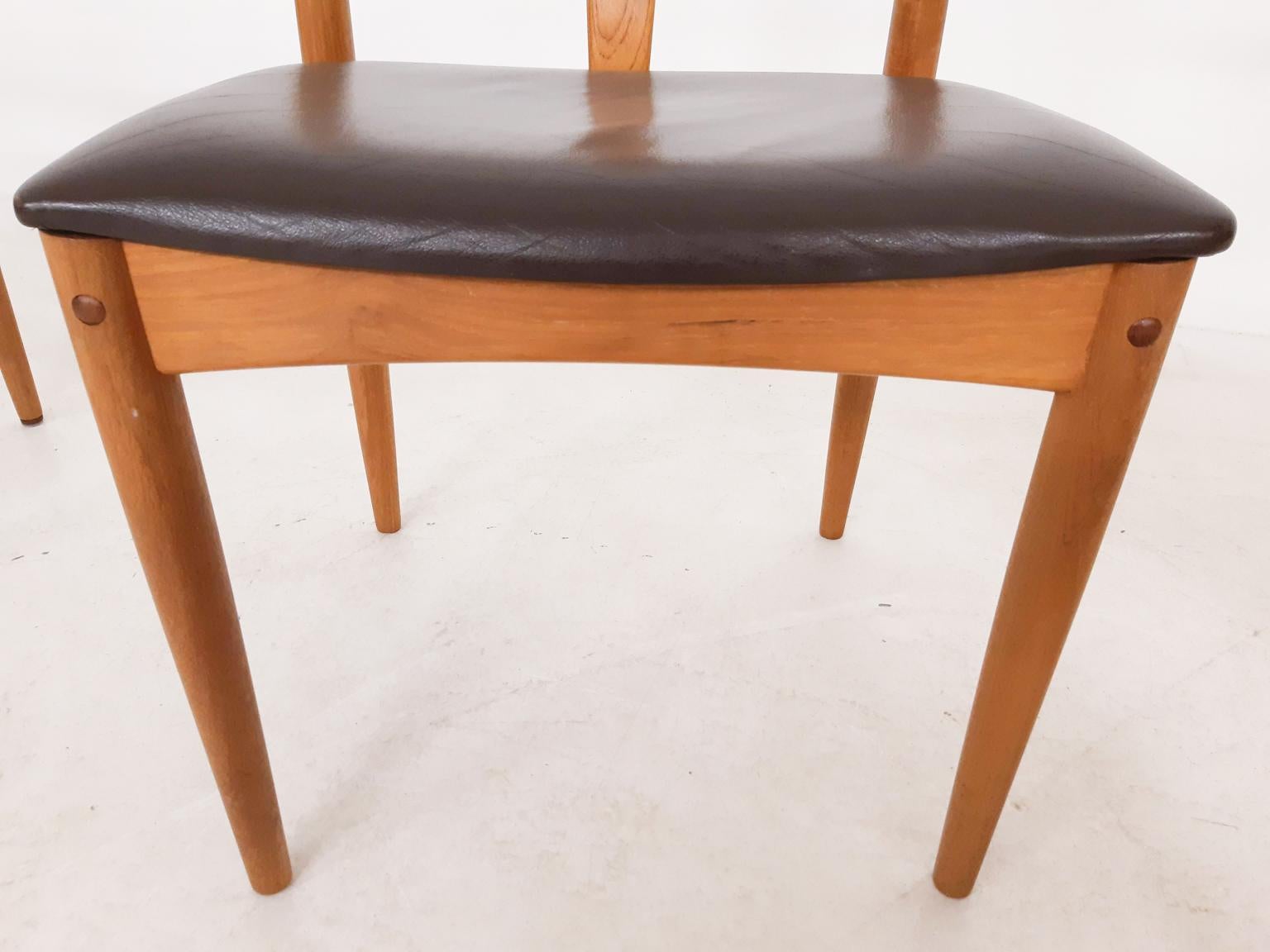 Set of 4 Johannes Andersen Juliane Dining Chairs in Oak and Leather, Denmark 1