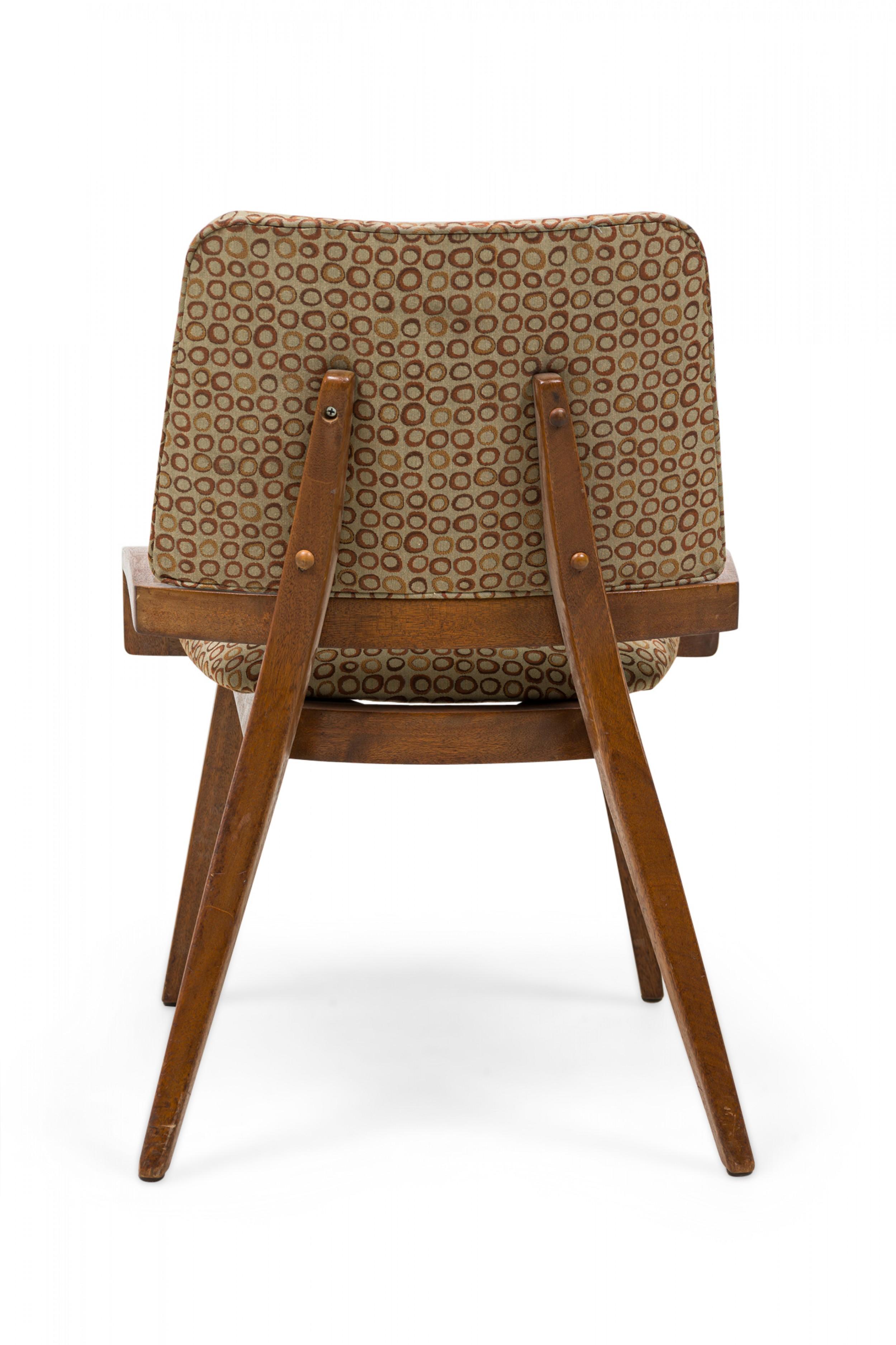 Set di 4 poltrone imbottite moderne John Keal for Brown Saltman In condizioni buone in vendita a Queens, NY