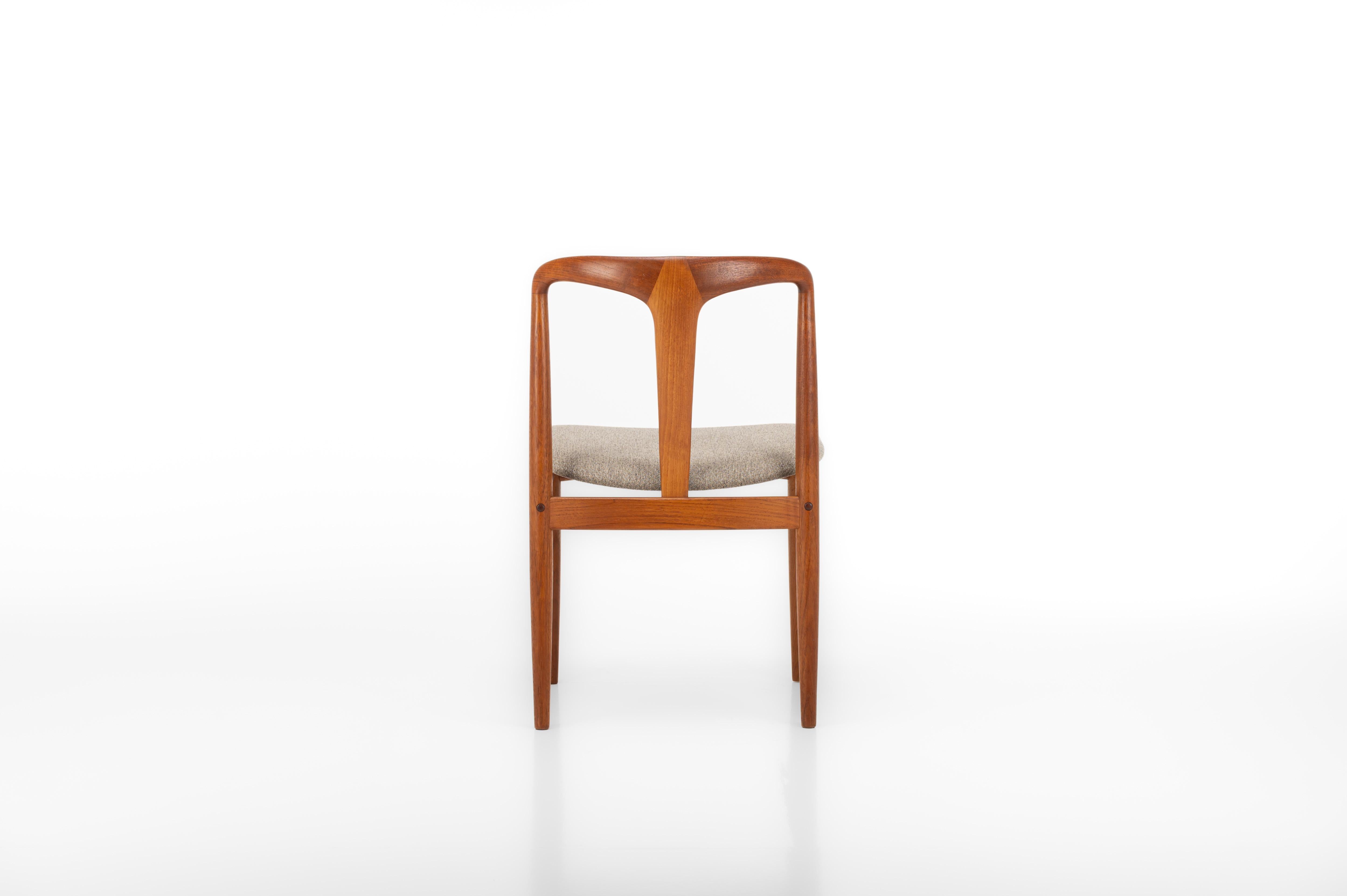 Metà XX secolo Set di 4 sedie da pranzo Juliane di Johannes Andersen per Uldum Mobelfabrik, anni '60 in vendita