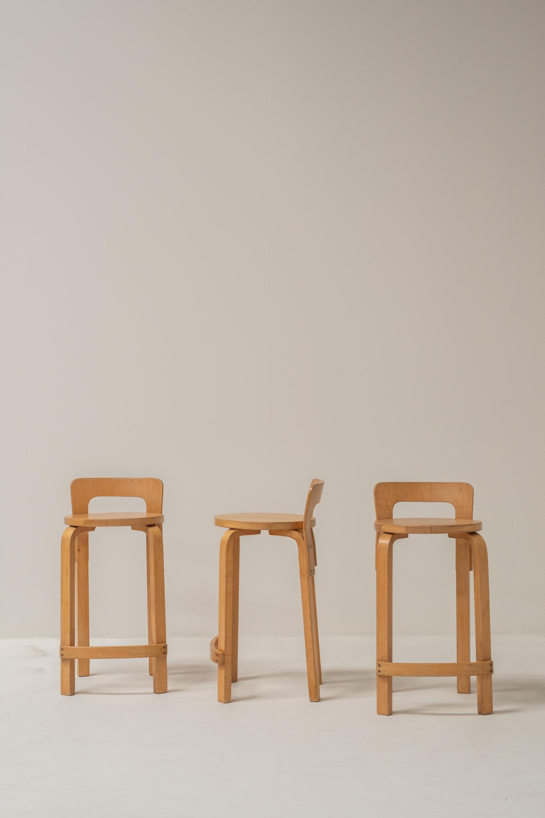 Set of 4 K65 Stools by Alvar Aalto for Artek, 1960s For Sale 4